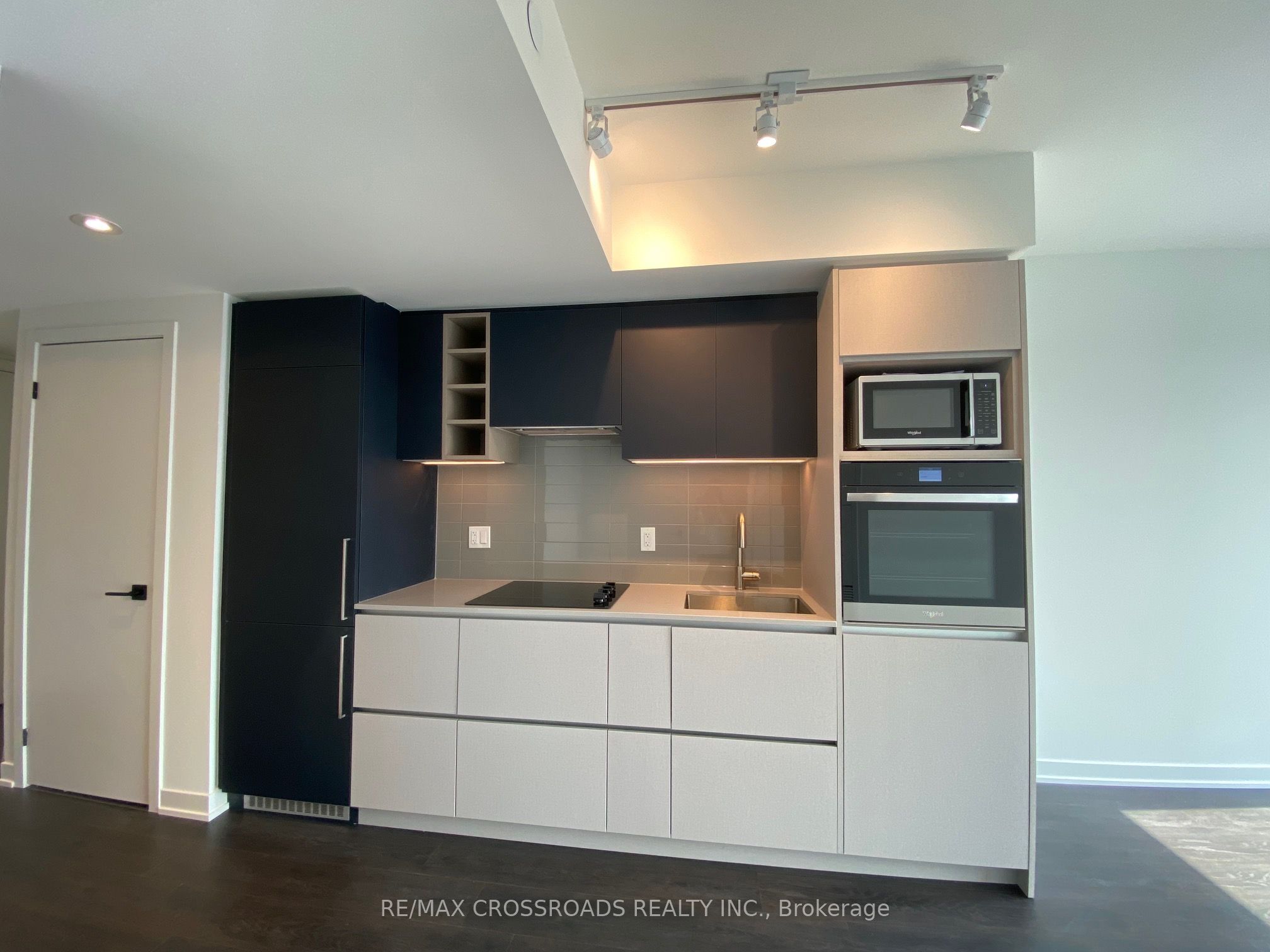 319 Jarvis Street 4802, Toronto, ON M5B 0C8 photo 3