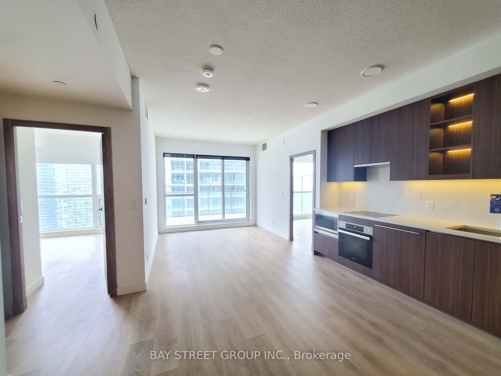27 Mcmahon Drive 2209, Toronto, ON M2K 0J2 photo 3