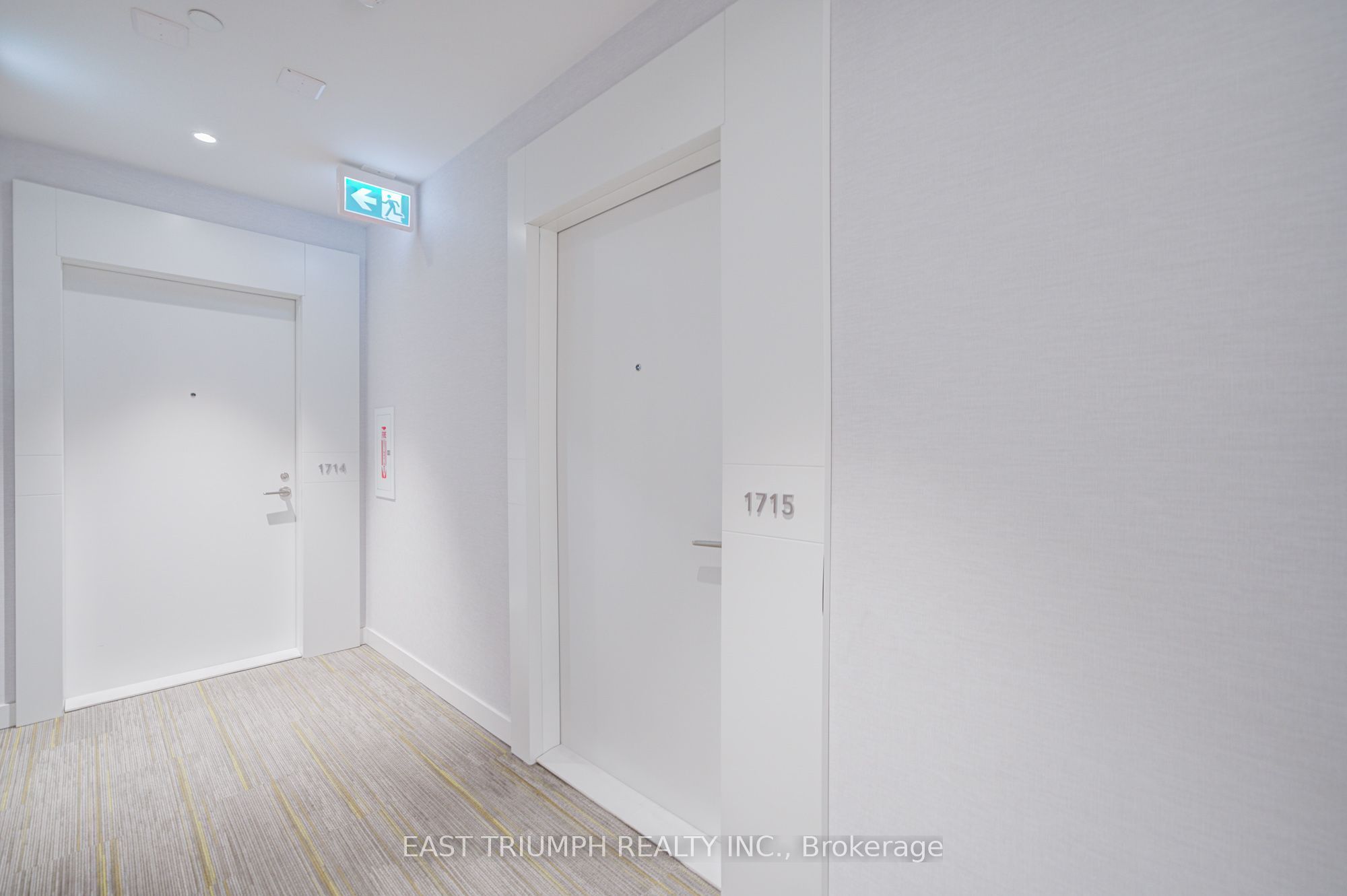 121 St. Patrick Street 1715, Toronto, ON M5T 3C1 photo 3