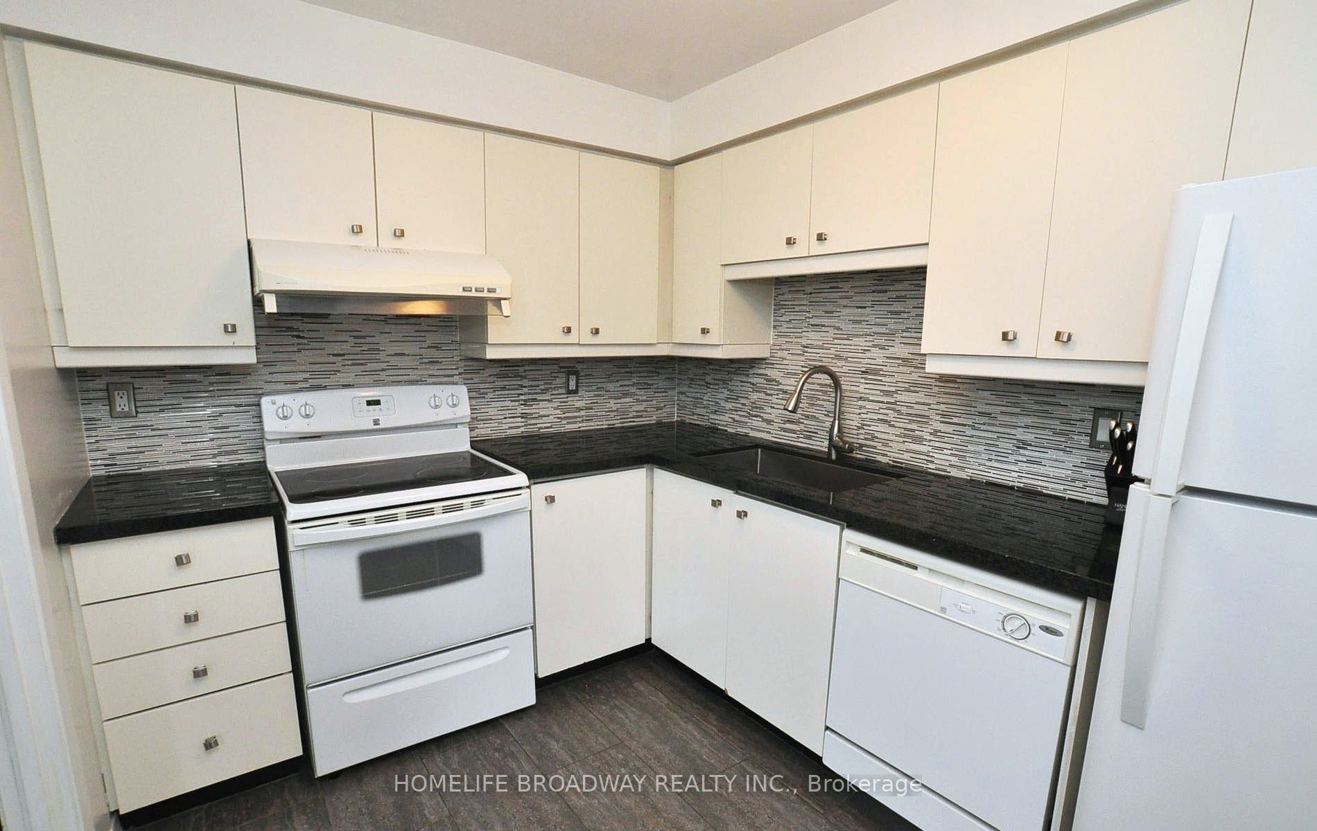 298 Jarvis Street 707, Toronto, ON M5B 2M4 photo 2