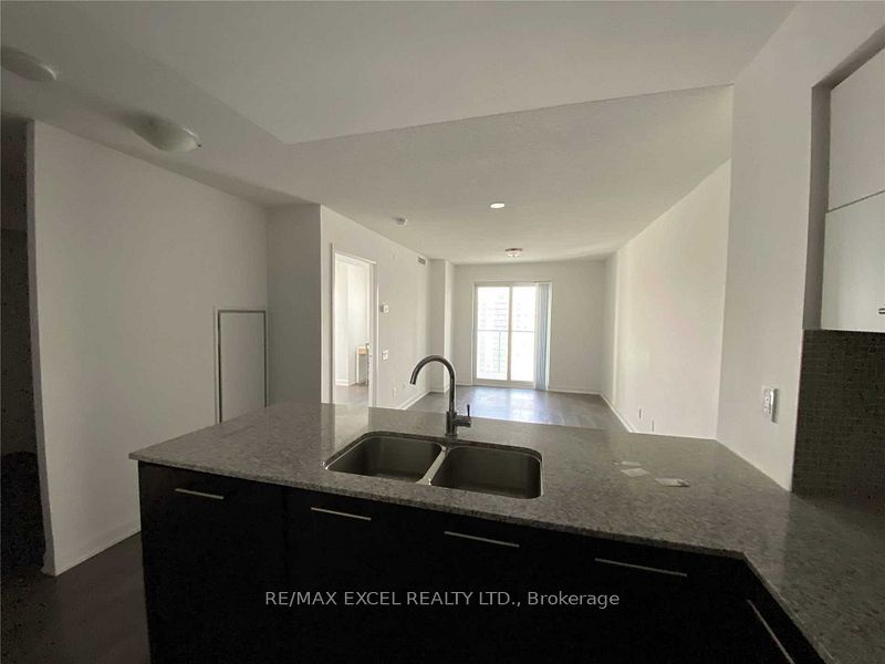 5162 Yonge Street 1907, Toronto, ON M2N 0E9 photo 2