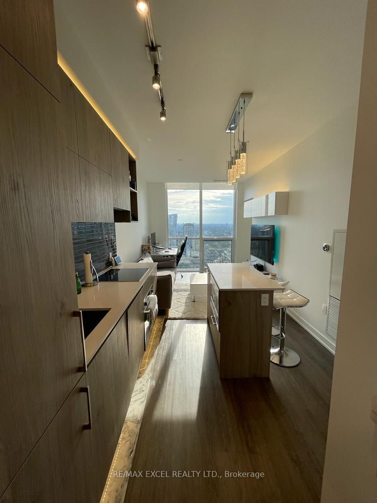 1 YORKVILLE Avenue 3103, Toronto, ON M4W 1L1 photo 2