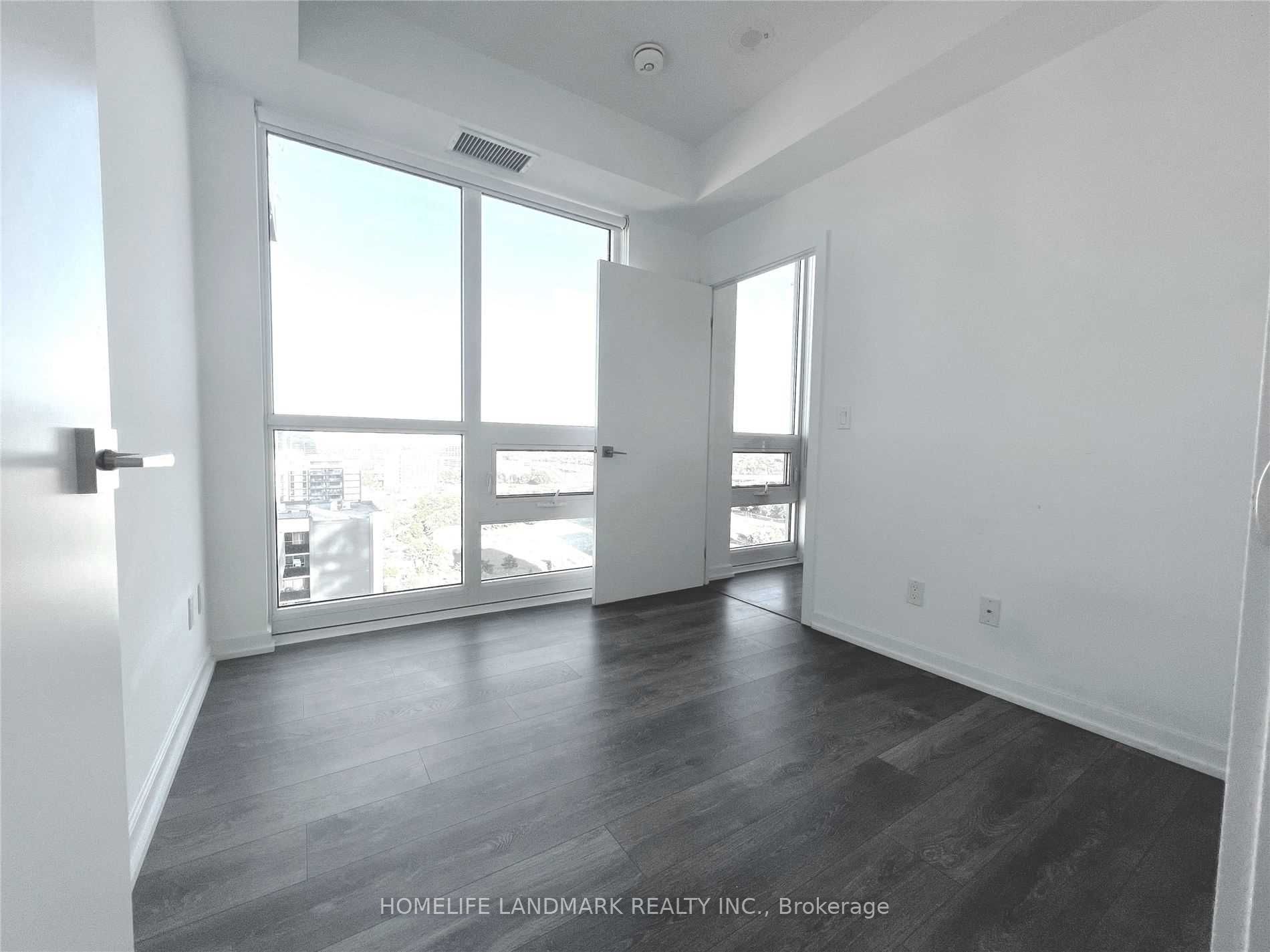 56 Forest Manor Road 1502, Toronto, ON M2J 1M6 photo 4
