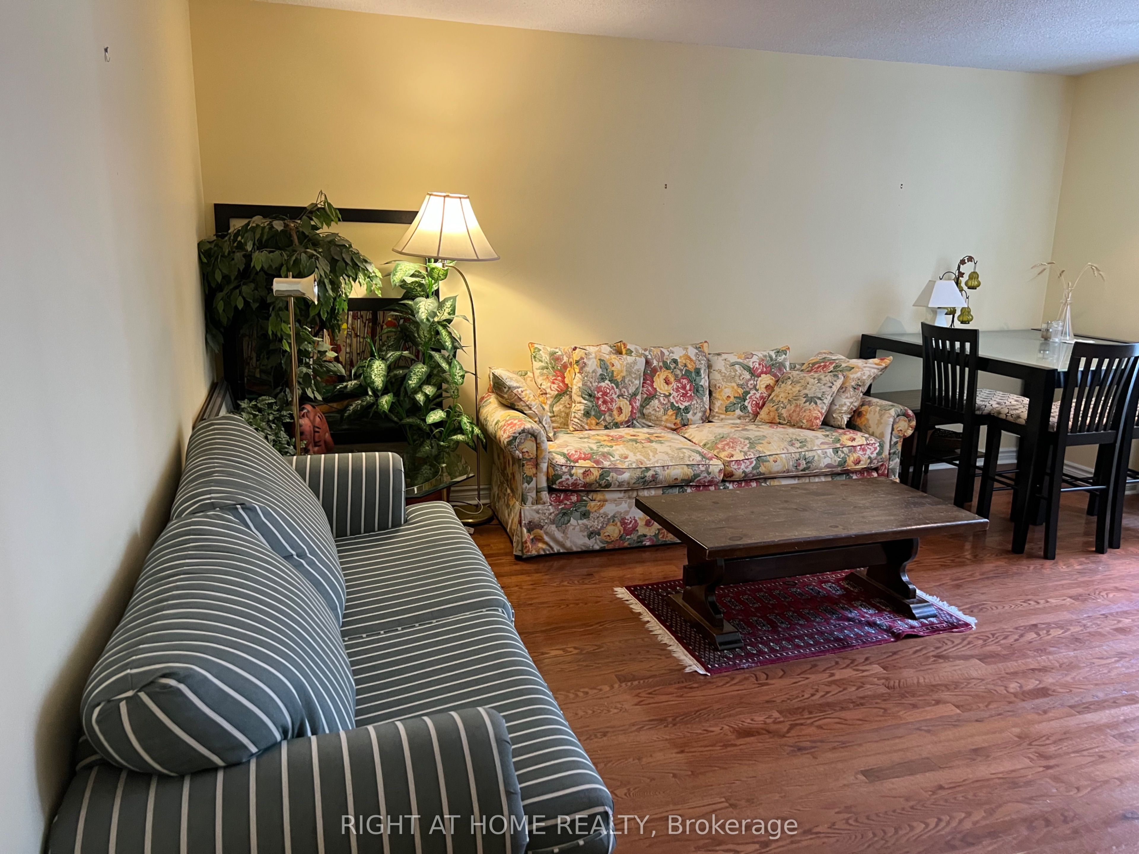 71 Simcoe Street 705, Toronto, ON M5J 2S9 photo 2