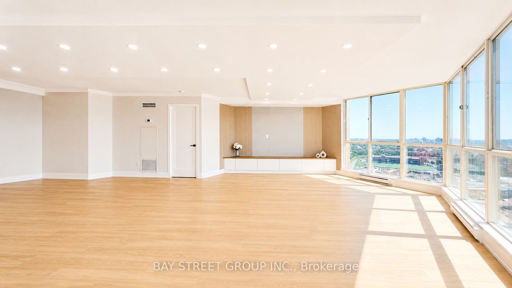 85 Skymark Drive 2201, Toronto, ON M2H 3P2 photo 3