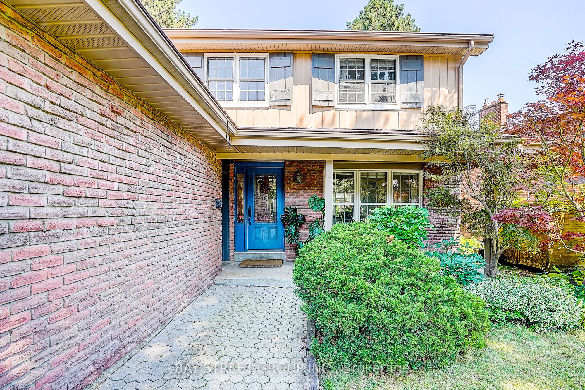 6 Caravan Drive, Toronto, ON M3B 1N1 photo 3