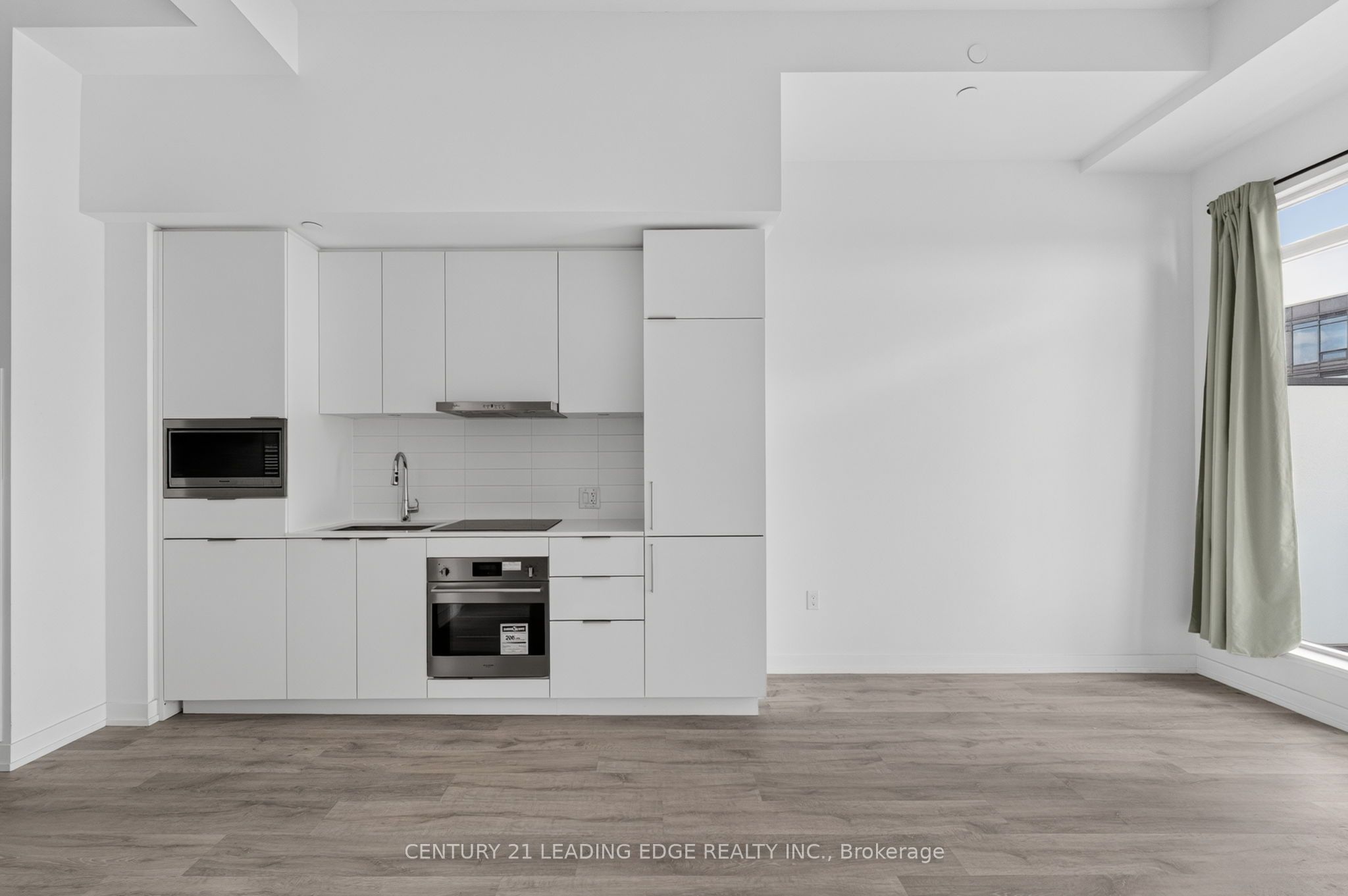 7 Golden Lion Heights N908, Toronto, ON M2M 0C1 photo 3
