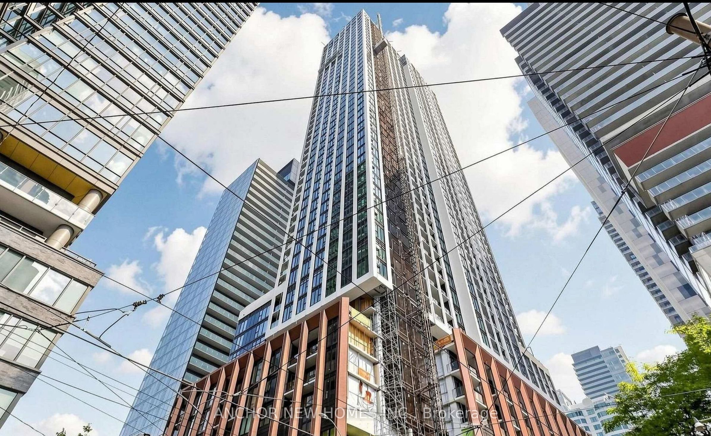 400 King Street W 2019, Toronto, ON M5V 1K2