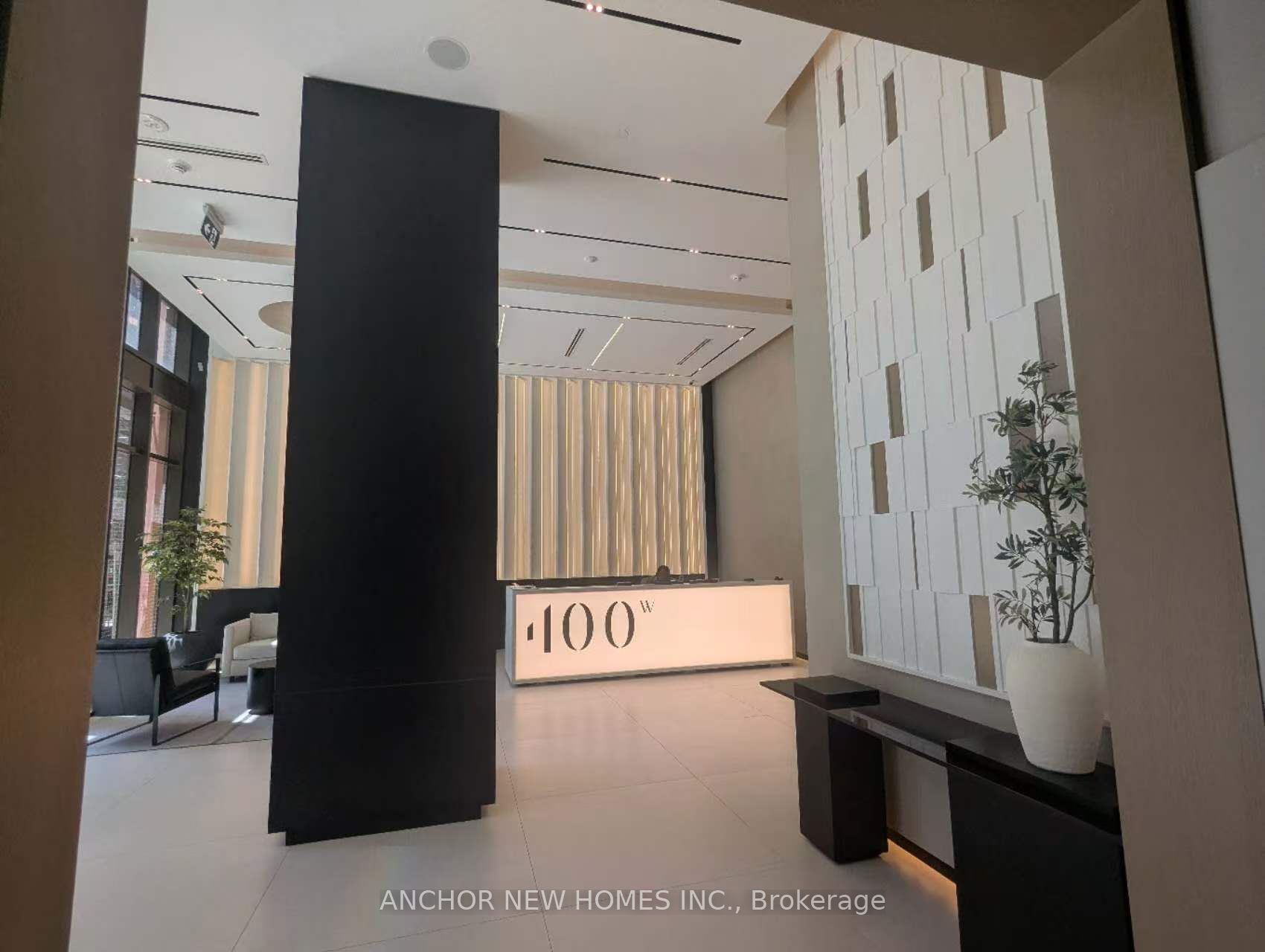 400 King Street W 2019, Toronto, ON M5V 1K2 photo 2