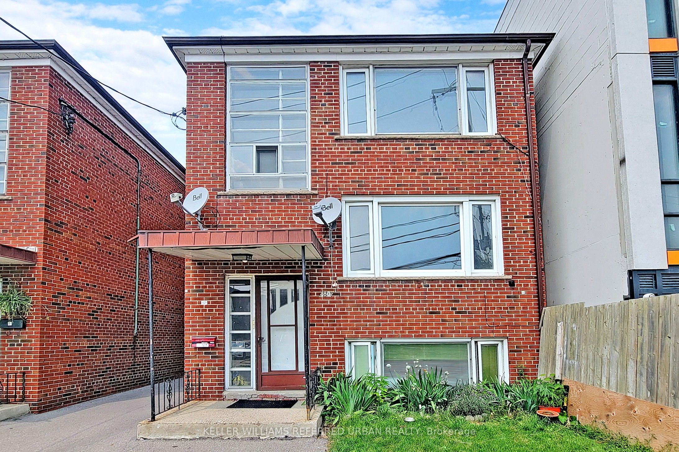 80 Lanark Avenue, Toronto, ON M6E 2G4 photo 2