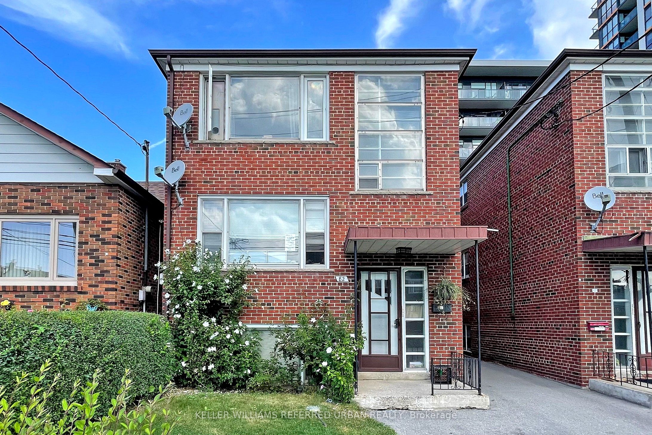 82 Lanark Avenue, Toronto, ON M6E 2G4 photo 2
