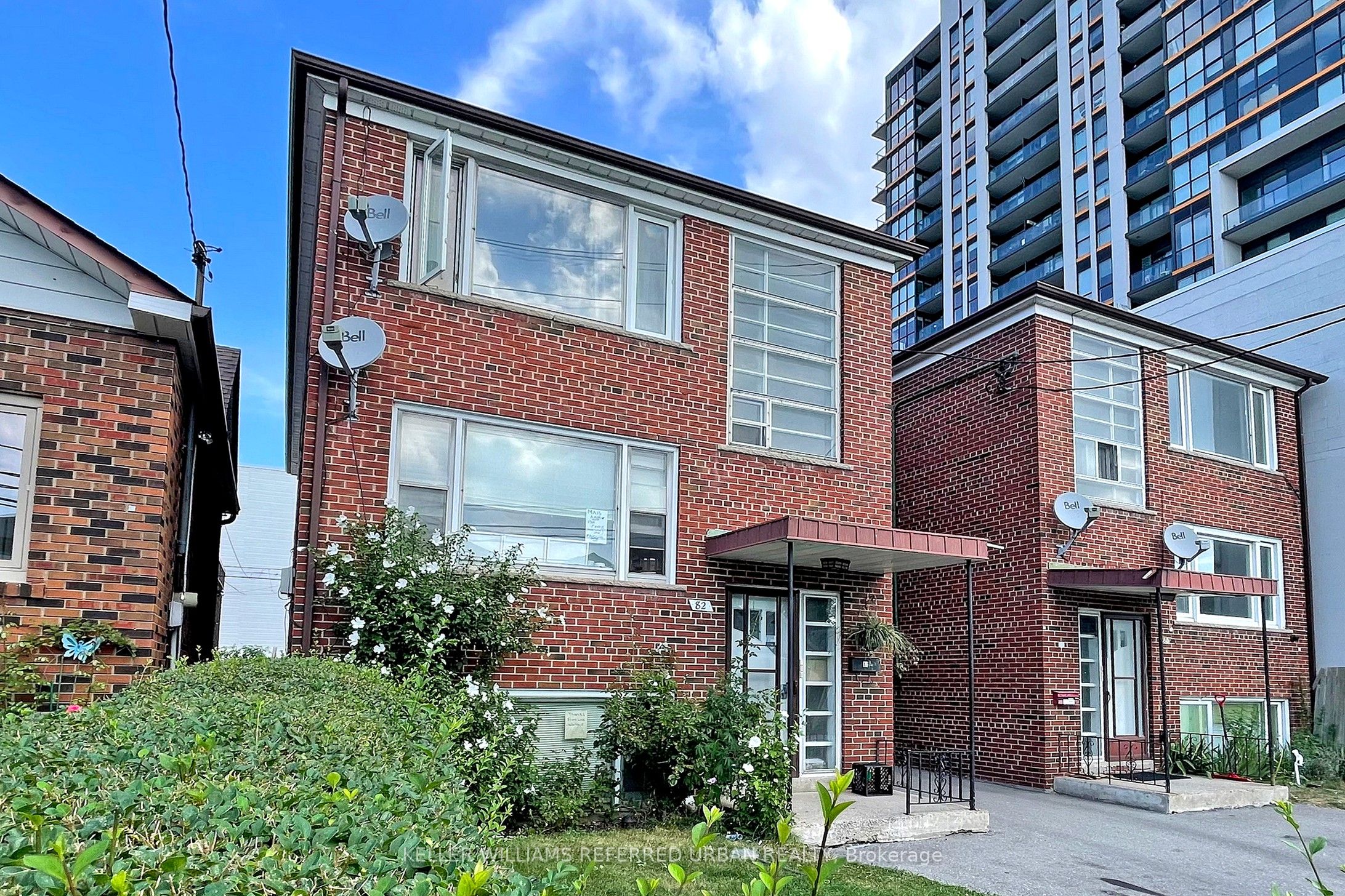 82 Lanark Avenue, Toronto, ON M6E 2G4 photo 3