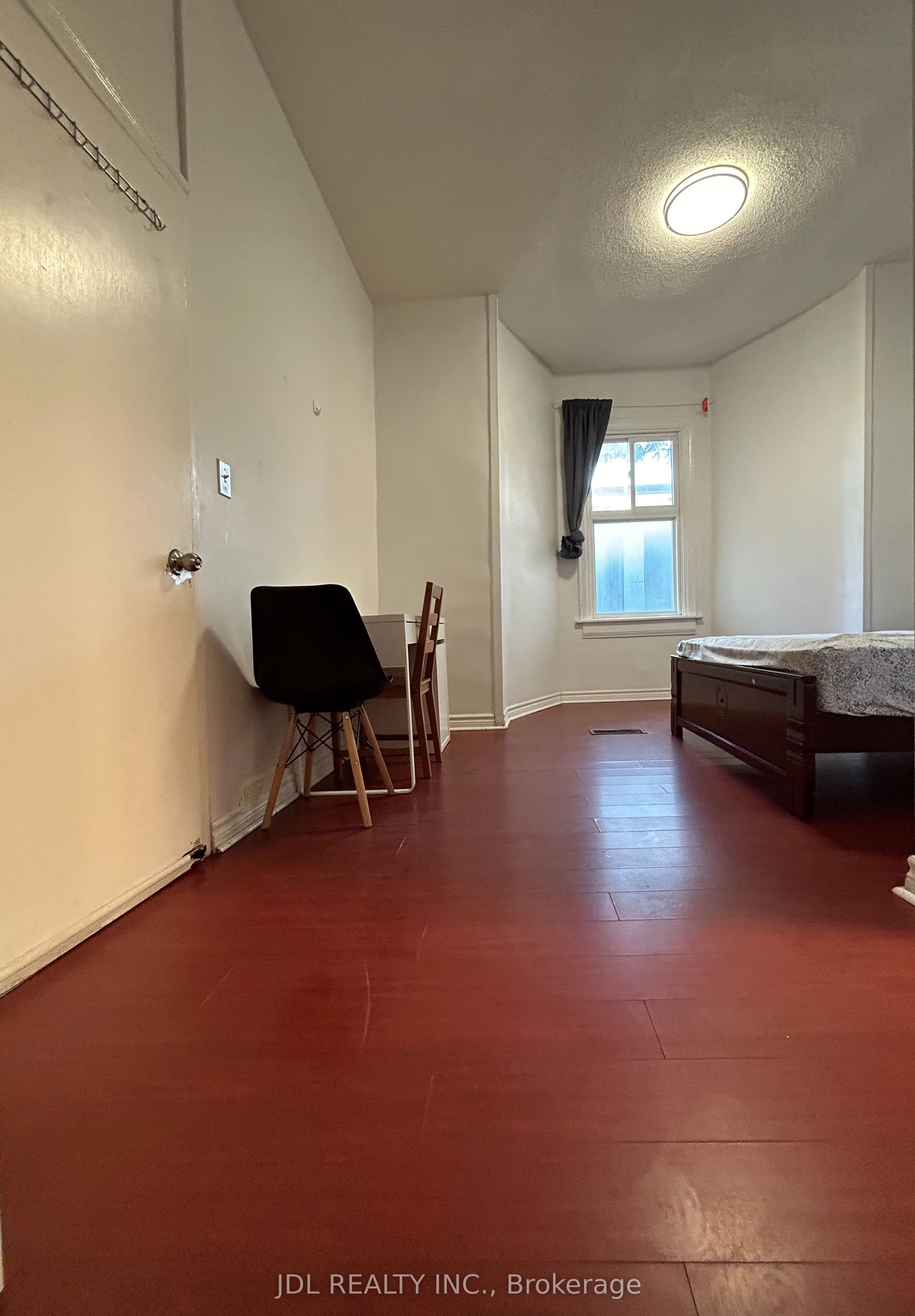 4 Fitzroy Terr Terrace Suite AA, Main Floor, Toronto, ON M5T 2K3