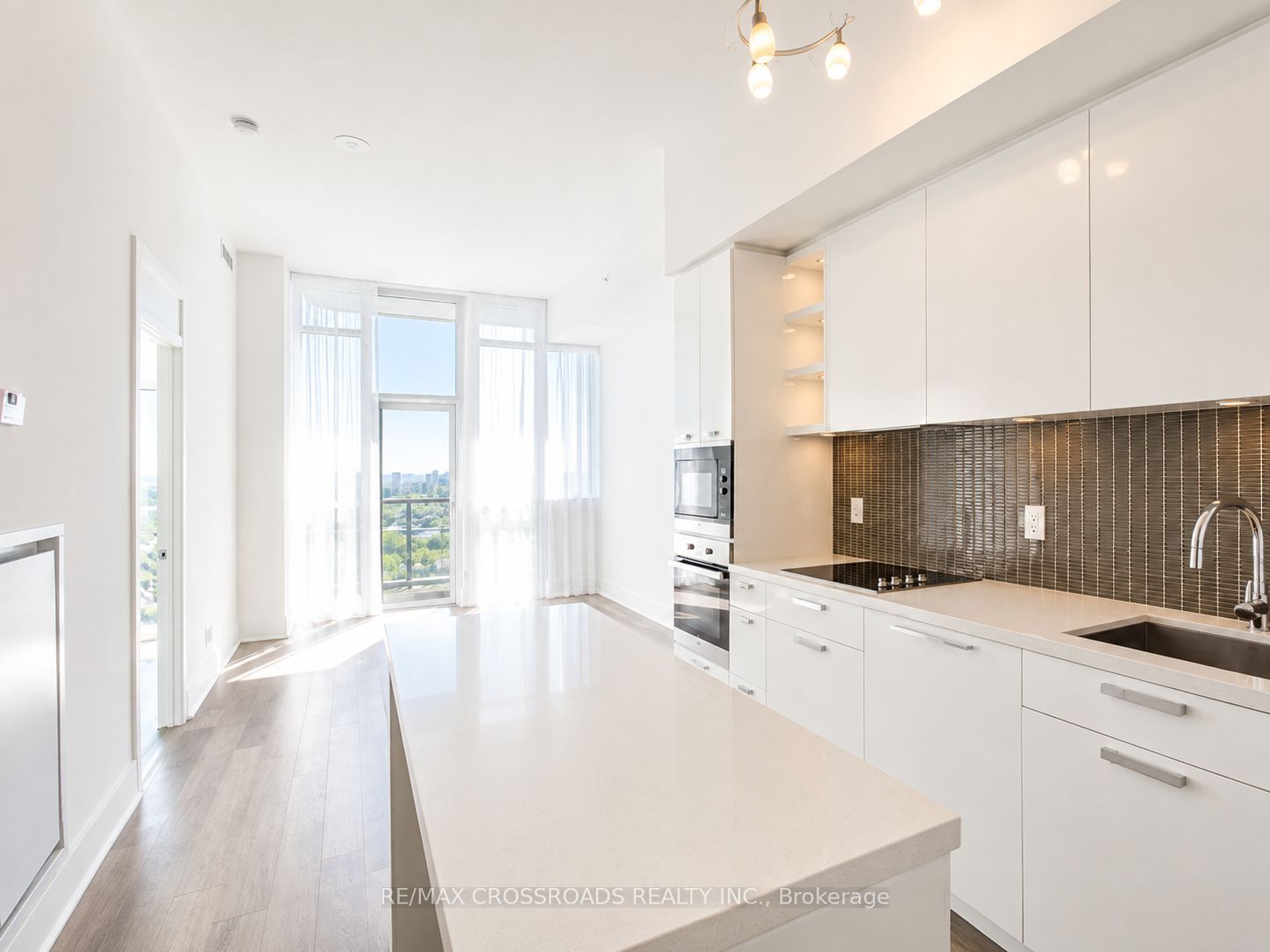 32 Davenport Road 2406, Toronto, ON M5R 0B5 photo 4
