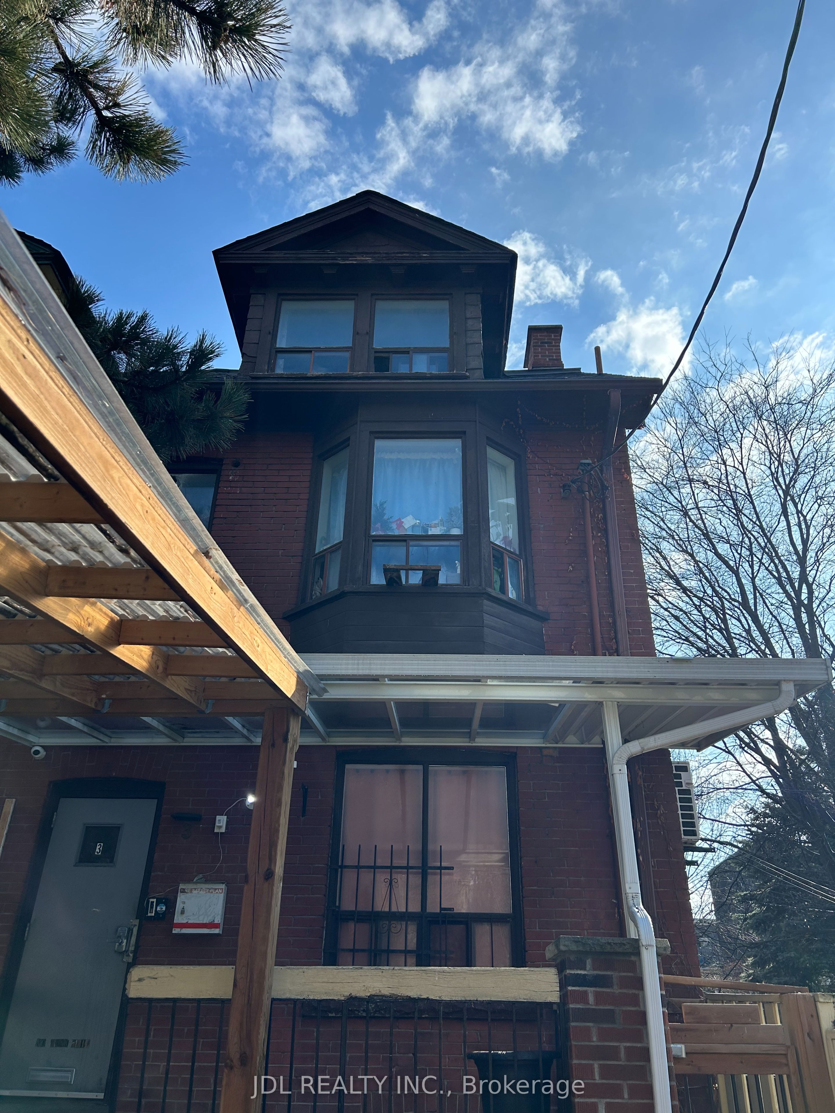 3 Pembroke St Street Suite A/B, 2nd Floor, Toronto, ON M5A 2N6