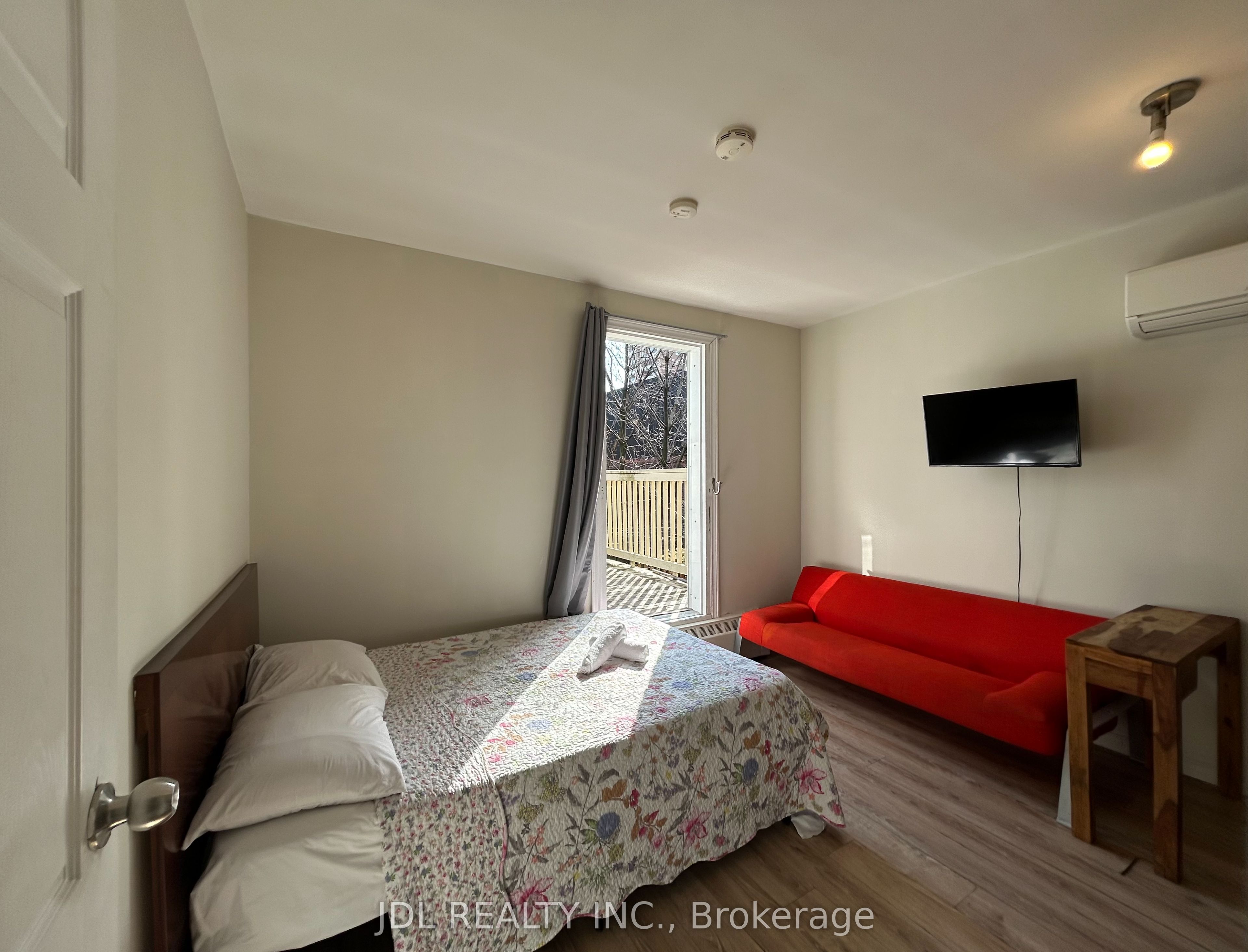 3 Pembroke St Street Suite A/B, 2nd Floor, Toronto, ON M5A 2N6 photo 2