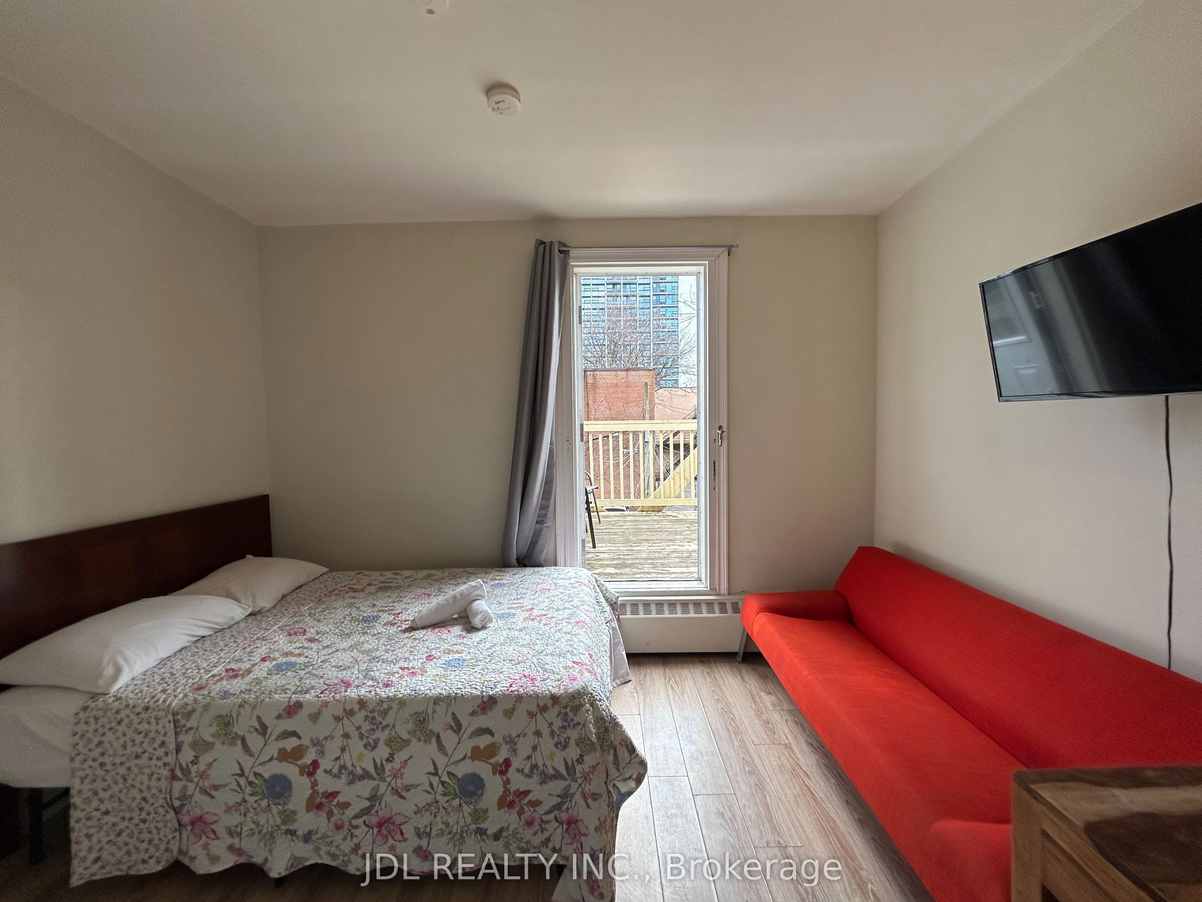 3 Pembroke St Street Suite A/B, 2nd Floor, Toronto, ON M5A 2N6 photo 3