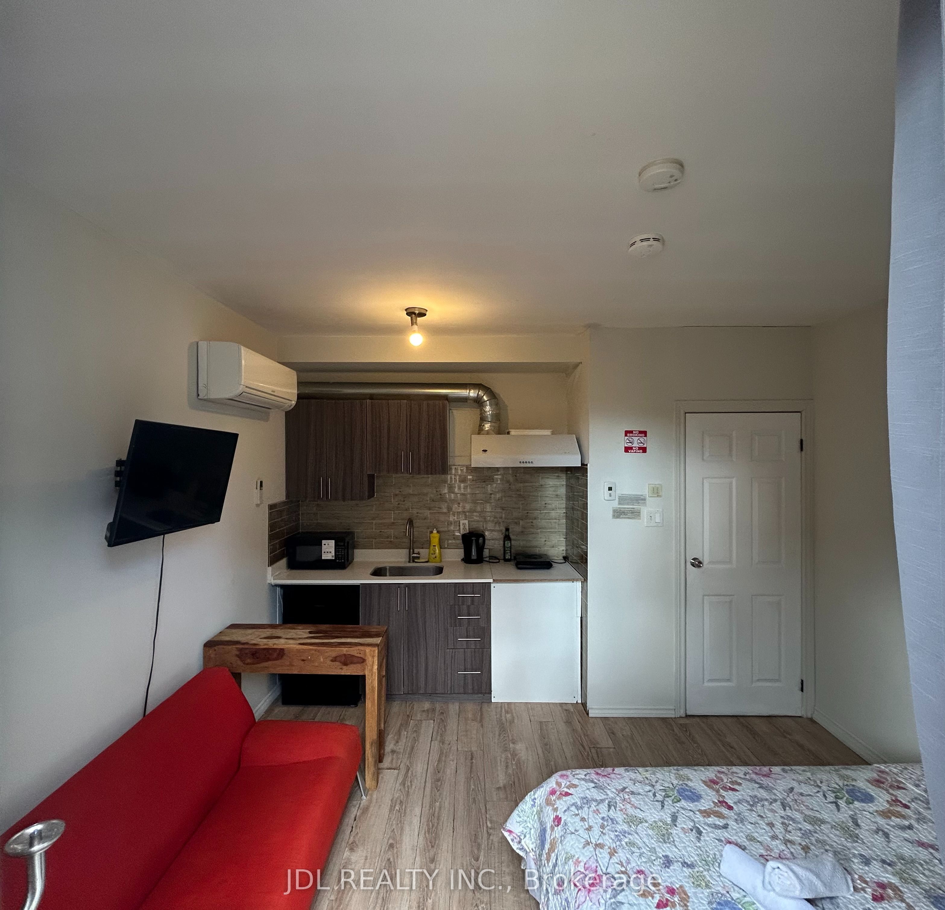 3 Pembroke St Street Suite A/B, 2nd Floor, Toronto, ON M5A 2N6 photo 4