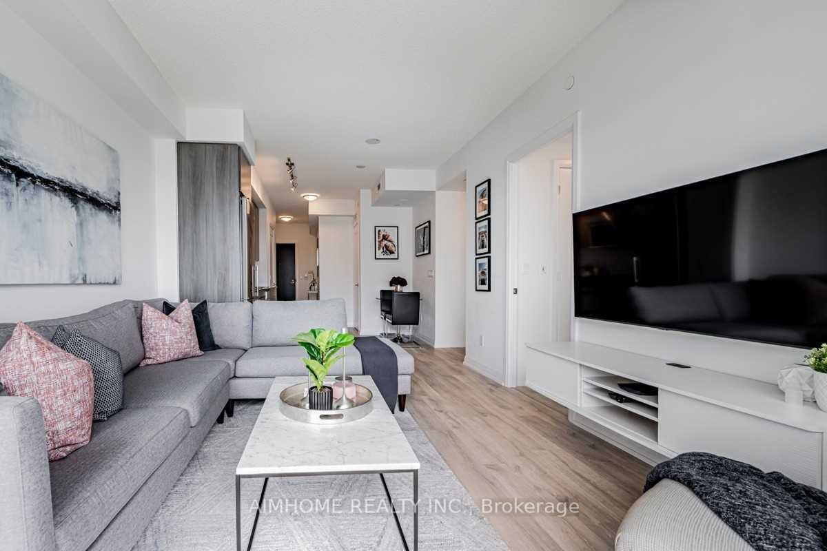101 Erskine Avenue 910, Toronto, ON M4P 1Y5 photo 4