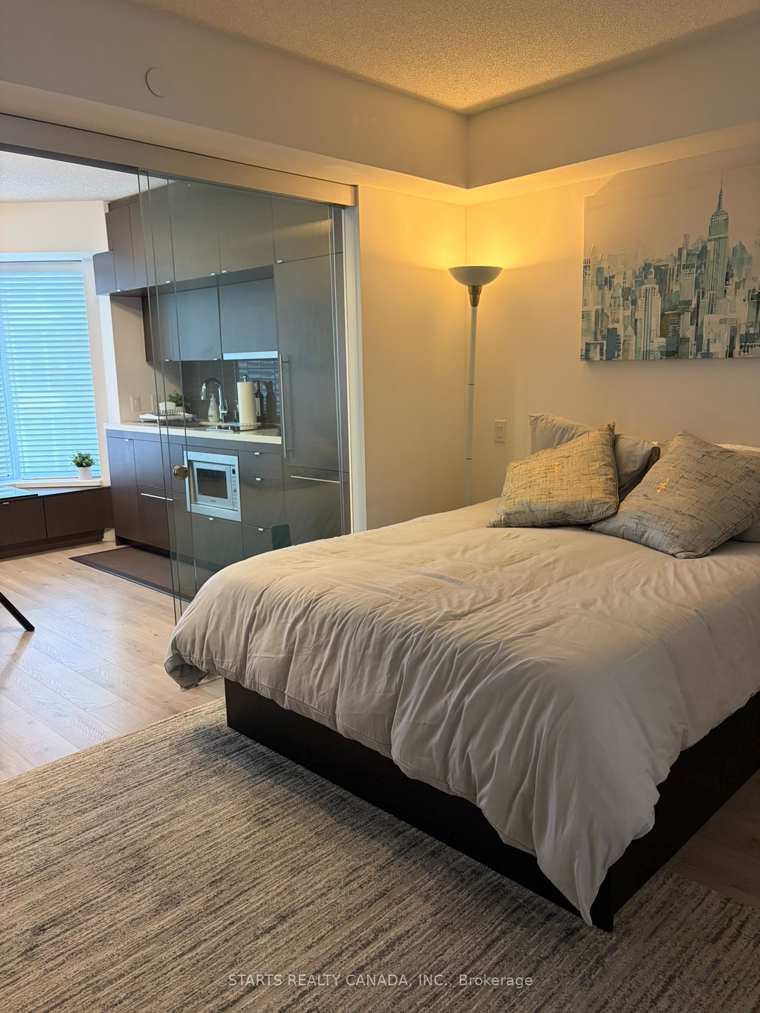155 Yorkville Avenue 1009, Toronto, ON M5R 0B4 photo 4