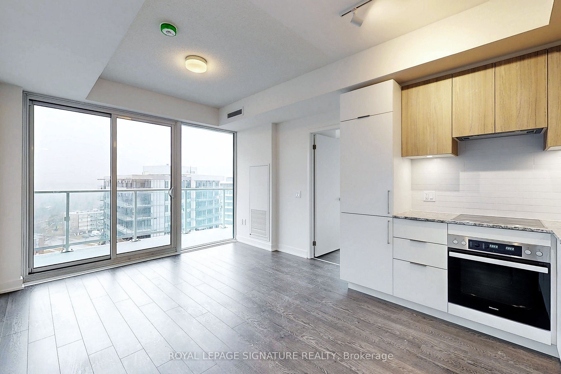 50 O'Neill Road 1108, Toronto, ON M3C 0H1 photo 2
