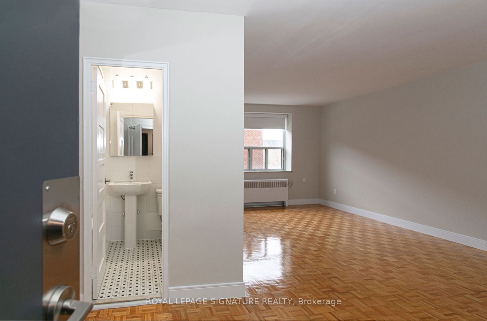1291 Bayview Avenue 306, Toronto, ON M4G 2Z9