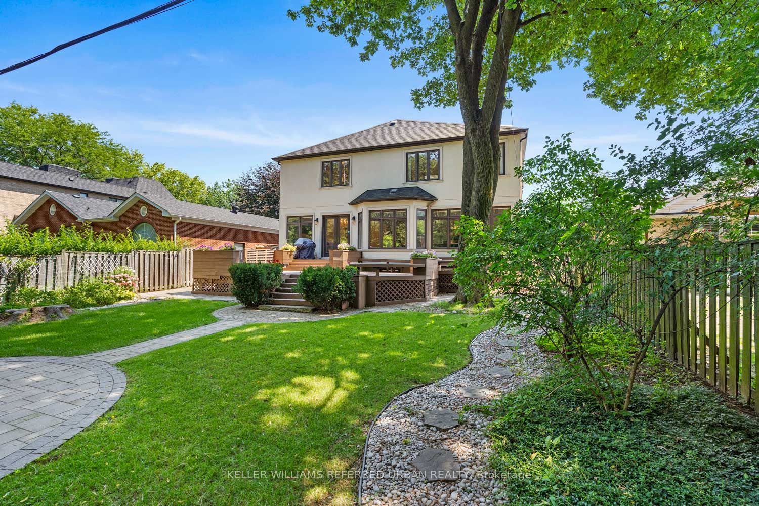 14 Tremont Crescent, Toronto, ON M3B 2S1 photo 2