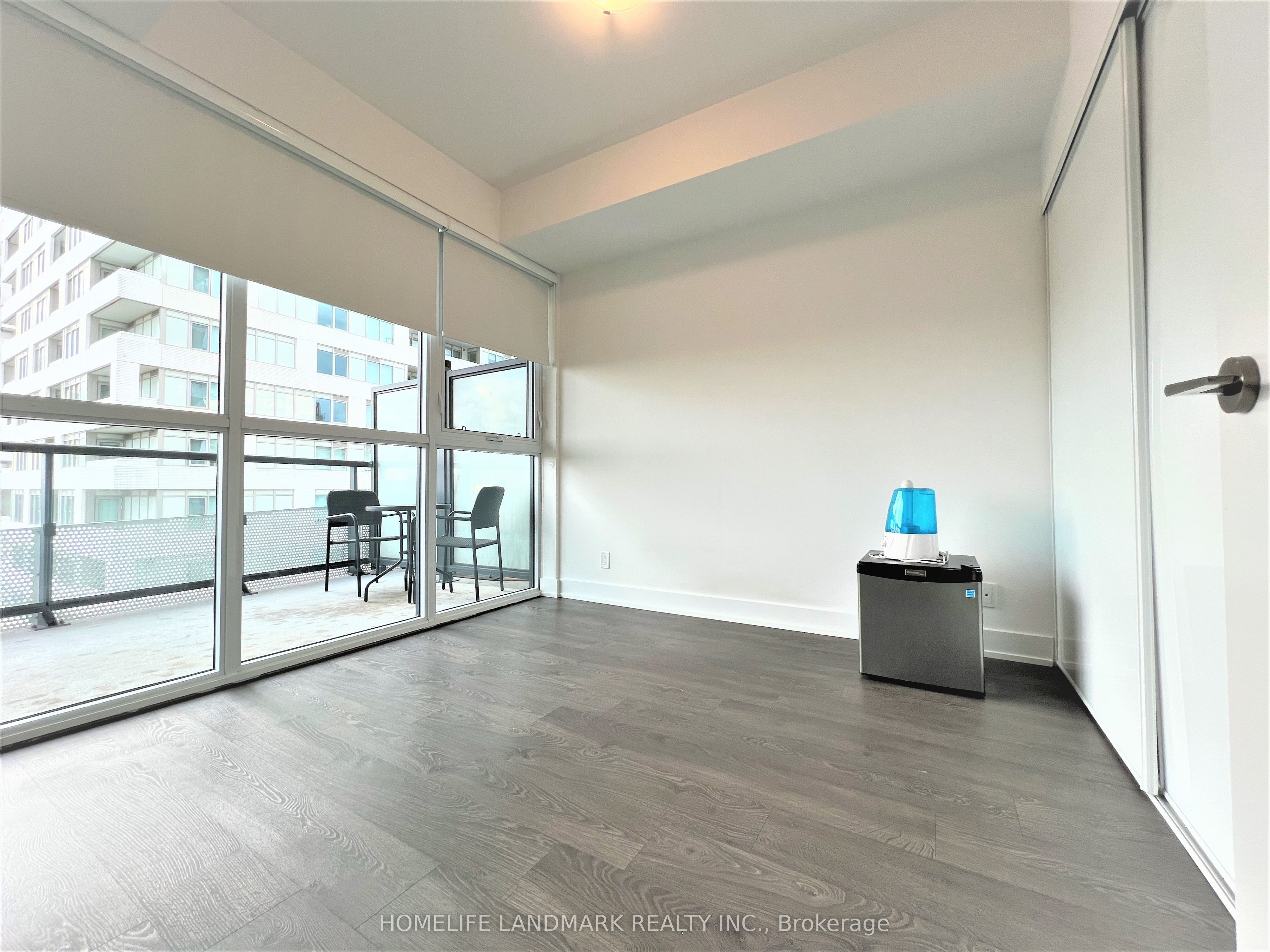 11 Lillian Street 1105, Toronto, ON M4S 0C3 photo 2