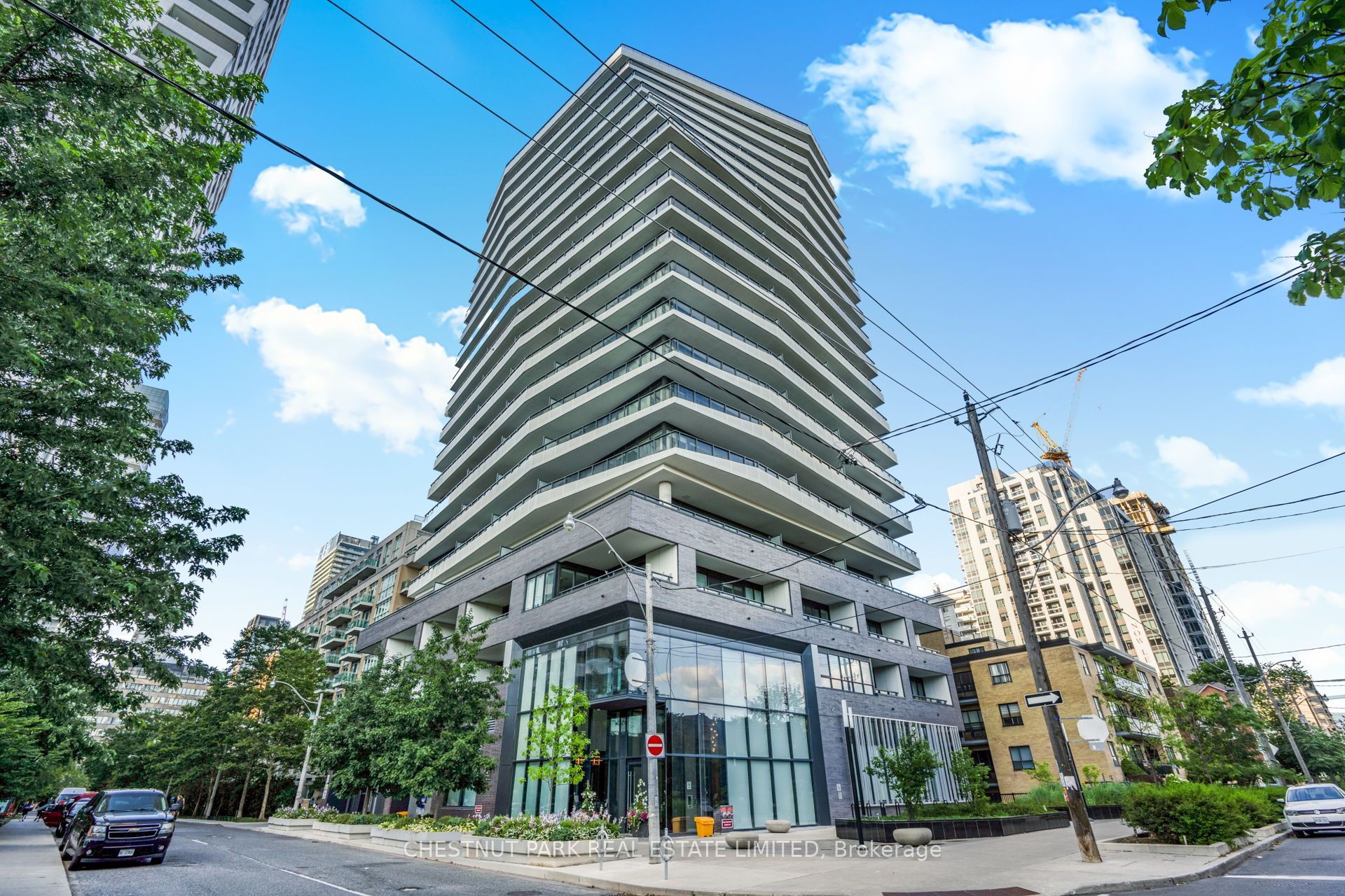 11 Lillian Street 1802, Toronto, ON M4S 2H7
