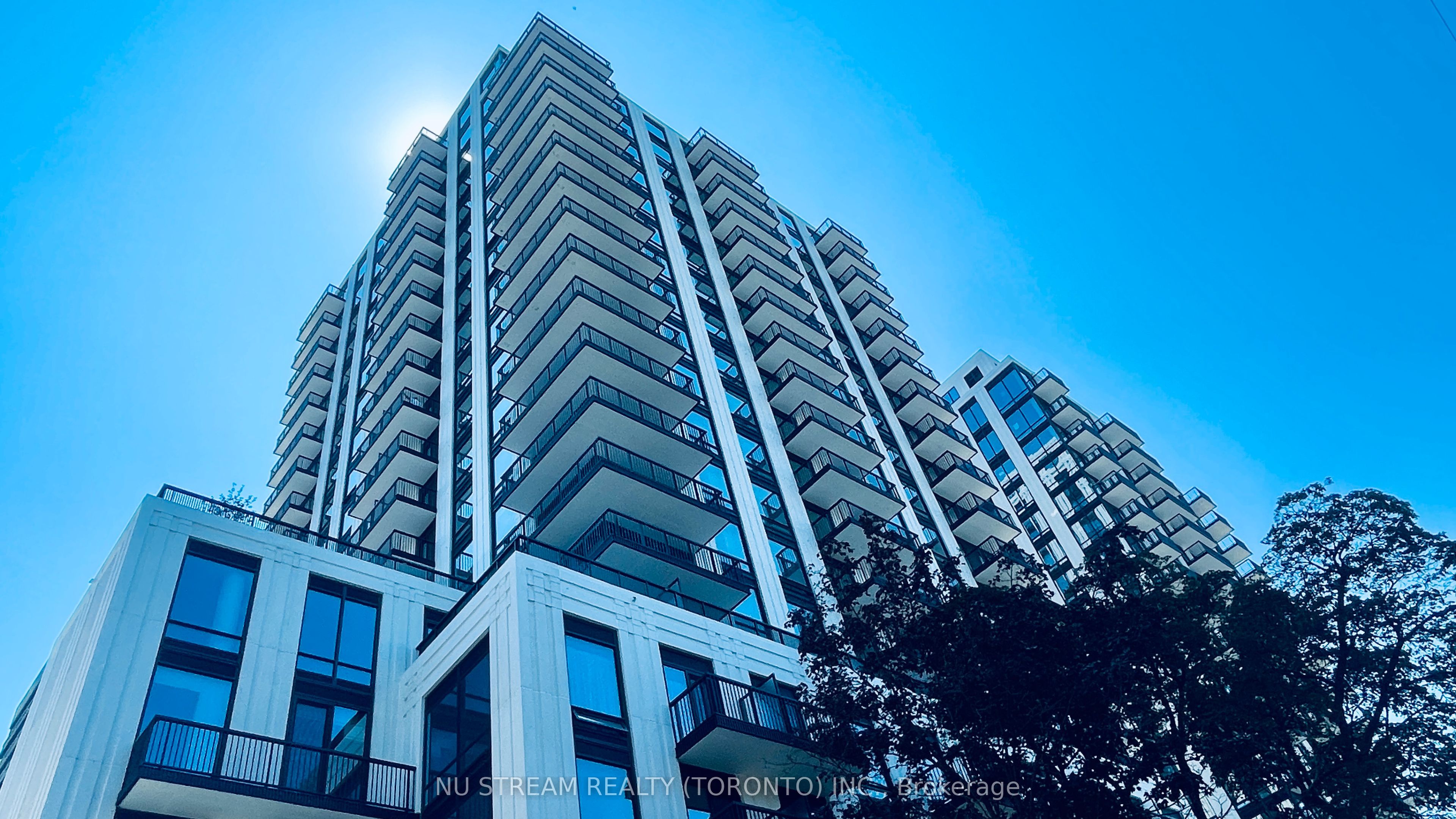 91 Montclair Avenue 1502, Toronto, ON M5P 0B1