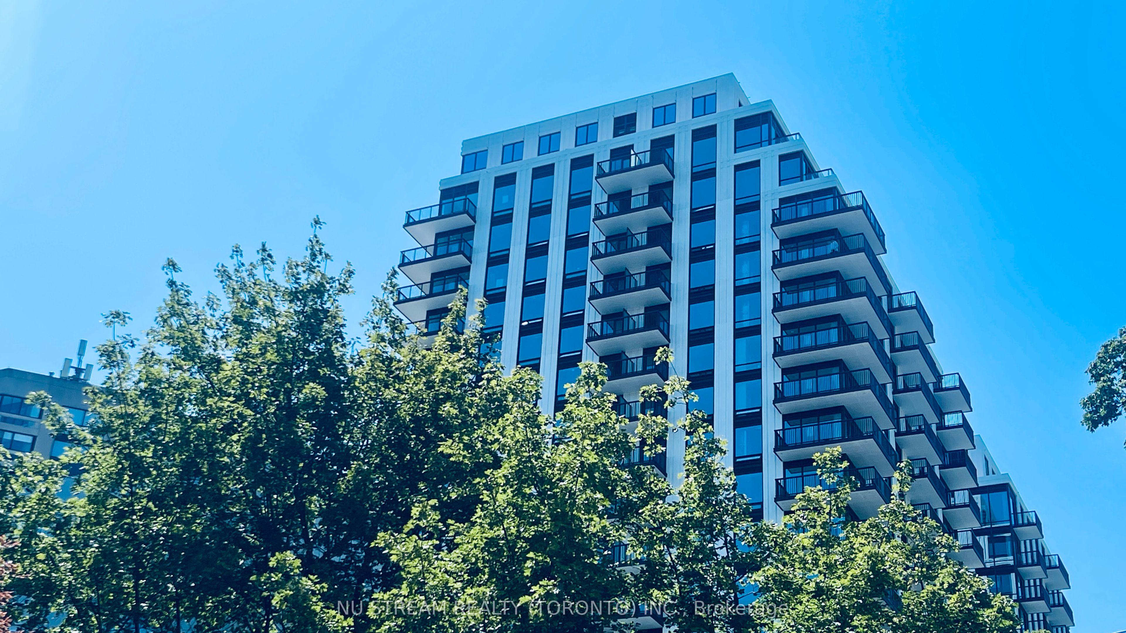 91 Montclair Avenue 1502, Toronto, ON M5P 0B1 photo 2