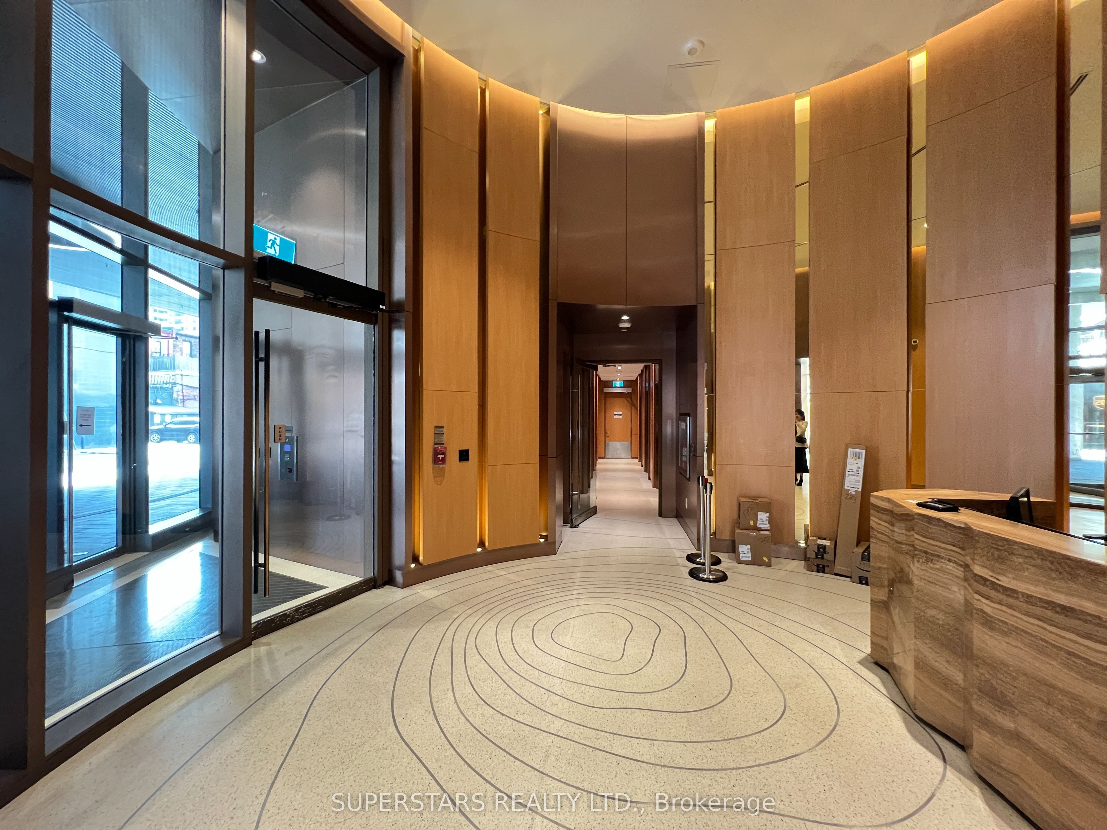 11 Wellesley Street W 3005, Toronto, ON M4Y 0G4 photo 2