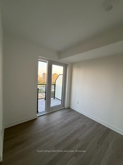 15 David Salomon Drive 1408, Toronto, ON M3C 0T2 photo 3