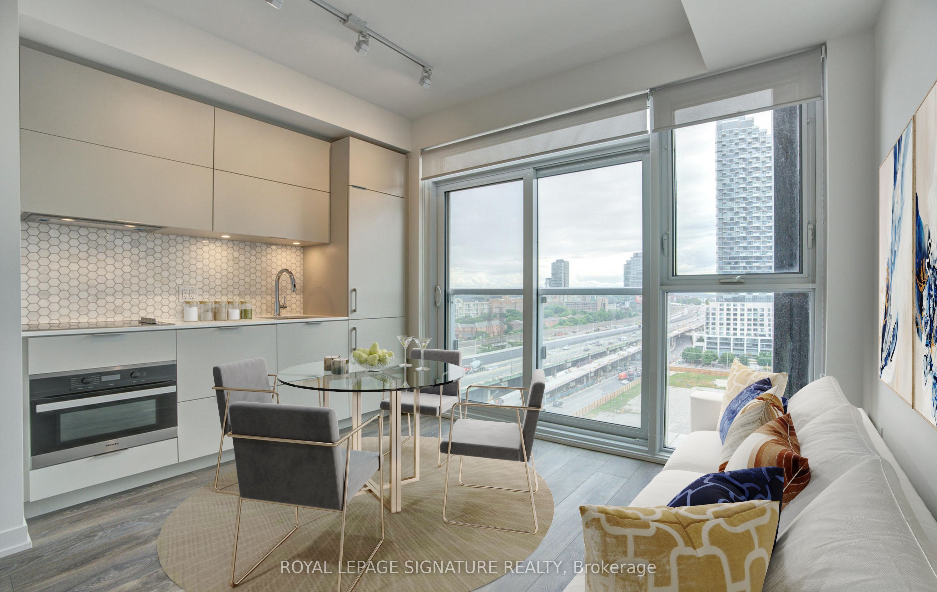 20 Richardson Street 1006, Toronto, ON M5A 0S6 photo 2