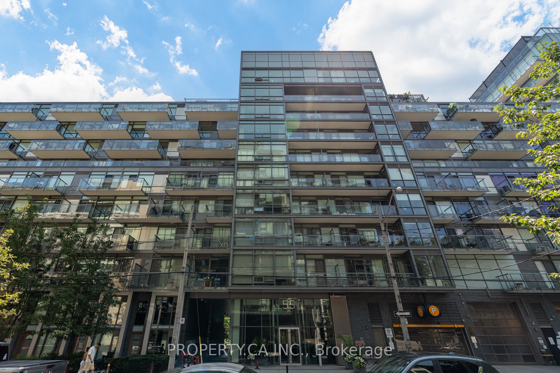 55 Stewart Street 702, Toronto, ON M5V 2V1