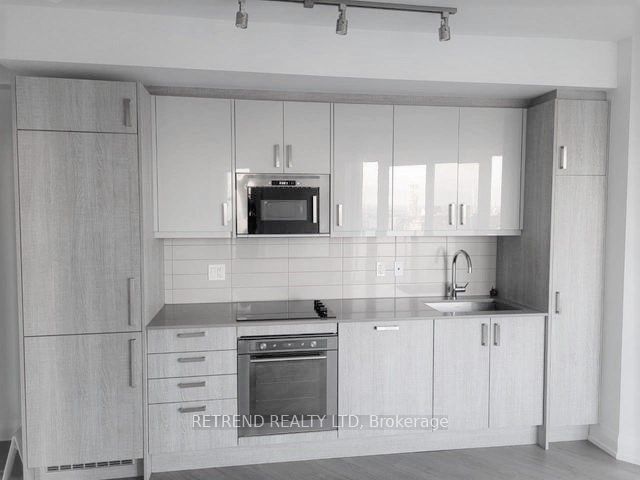 77 Mutual Street 2602, Toronto, ON M5B 2A9 photo 5