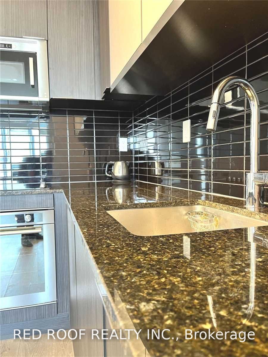 99 The Donway Way W 1022, Toronto, ON M3C 0N8 photo 4
