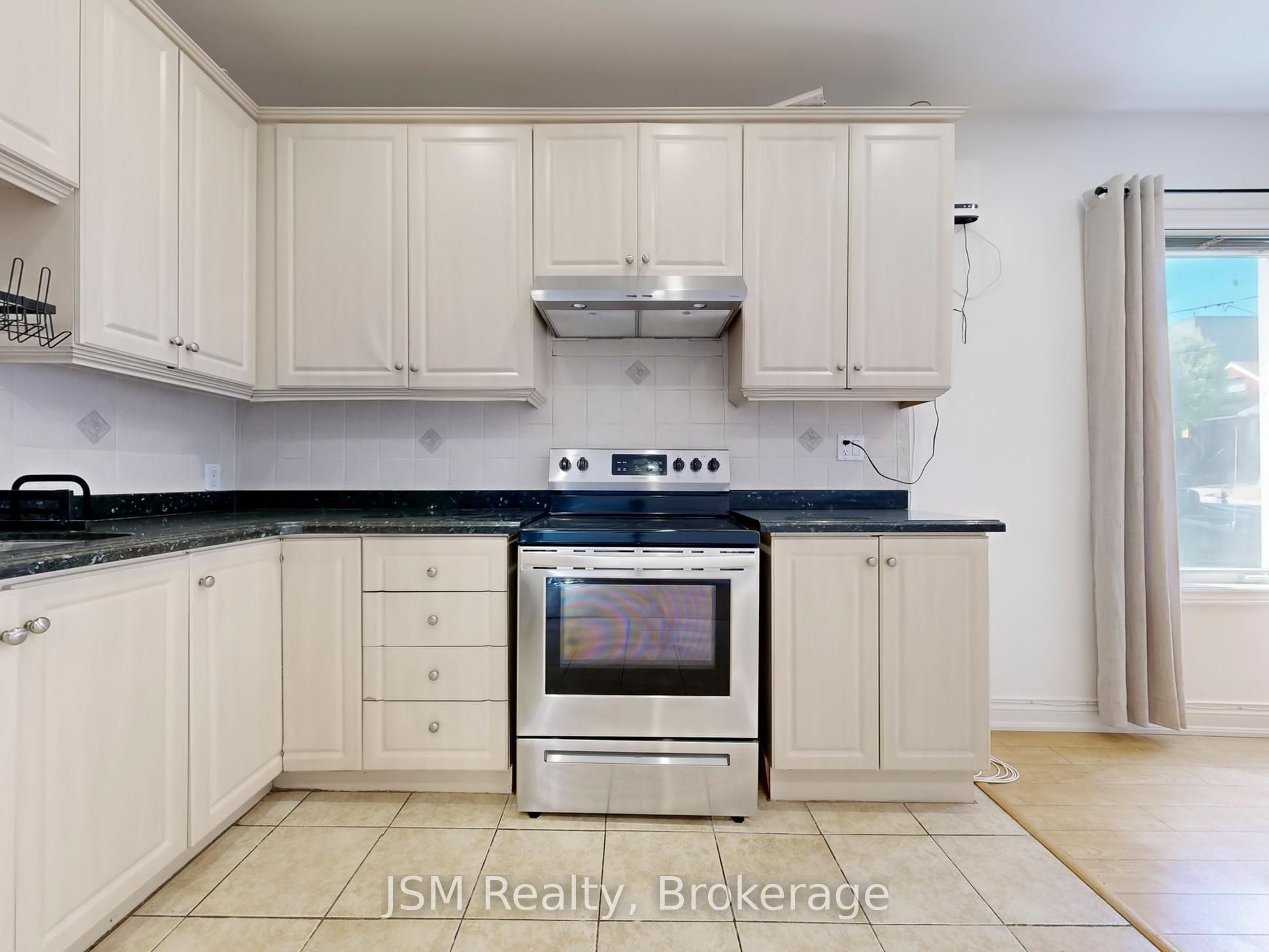 479 Westmount Avenue Main, Toronto, ON M6E 3N6 photo 5
