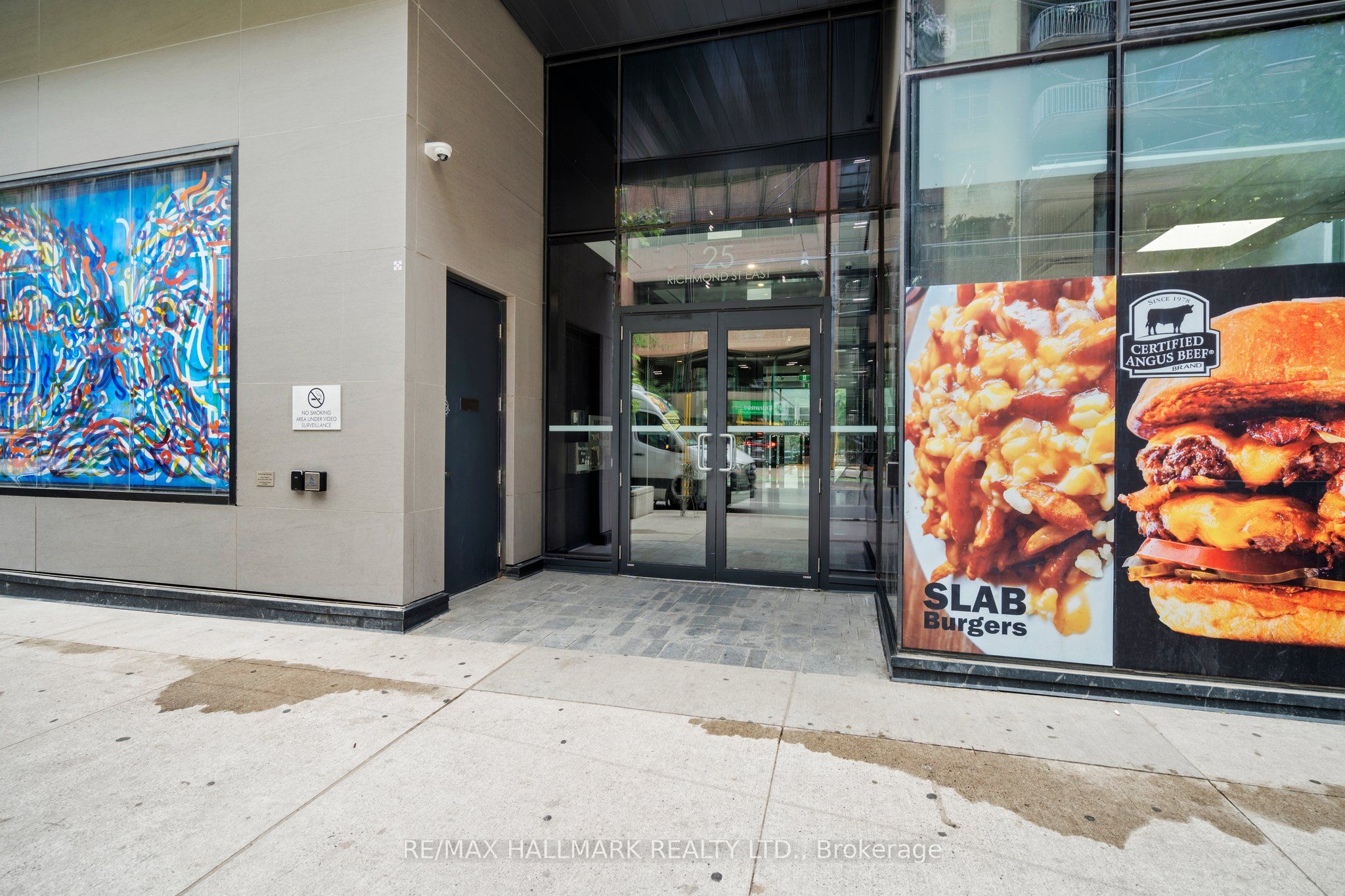 25 Richmond Street E 218, Toronto, ON M5C 0A6 photo 2