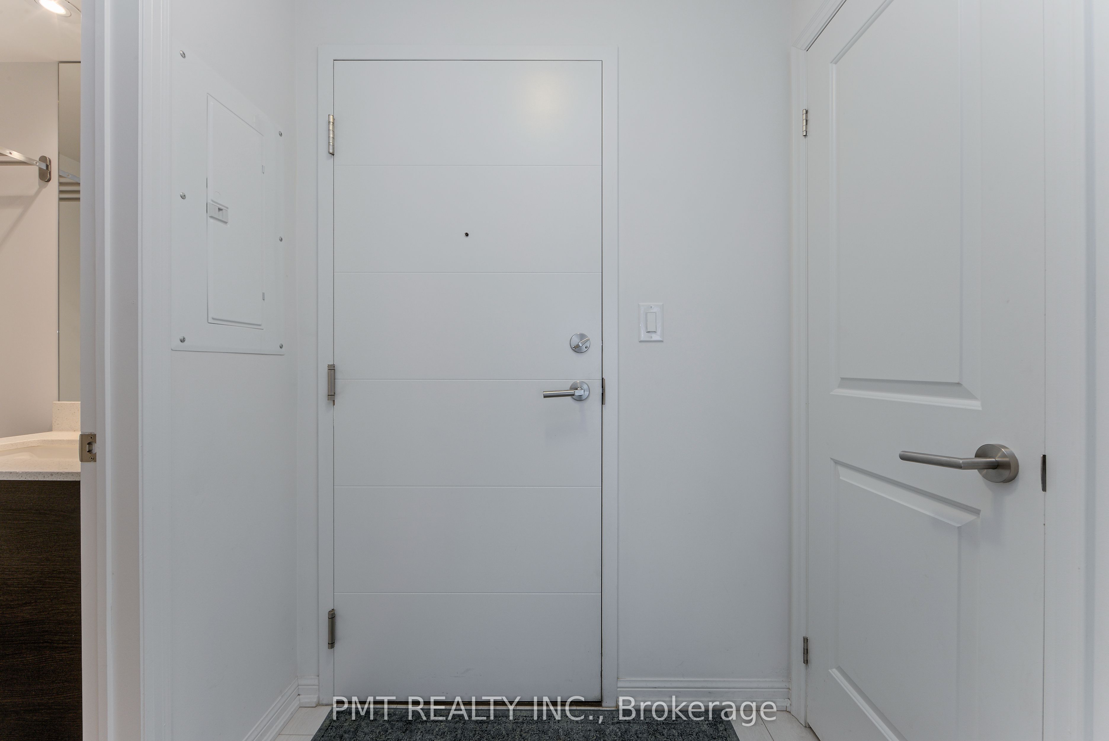 400 Adelaide Street E 310, Toronto, ON M5A 4S3 photo 2