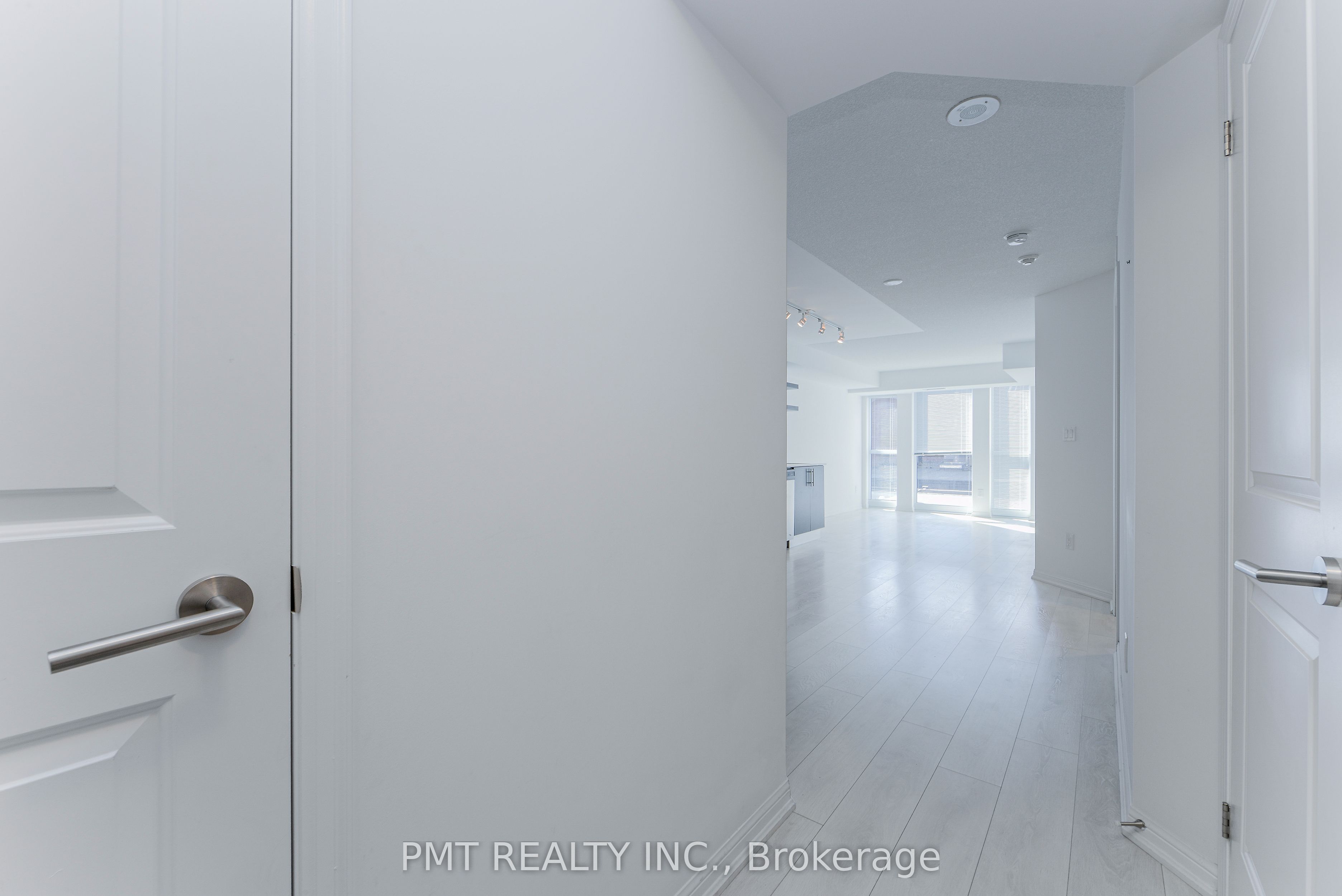 400 Adelaide Street E 310, Toronto, ON M5A 4S3 photo 3