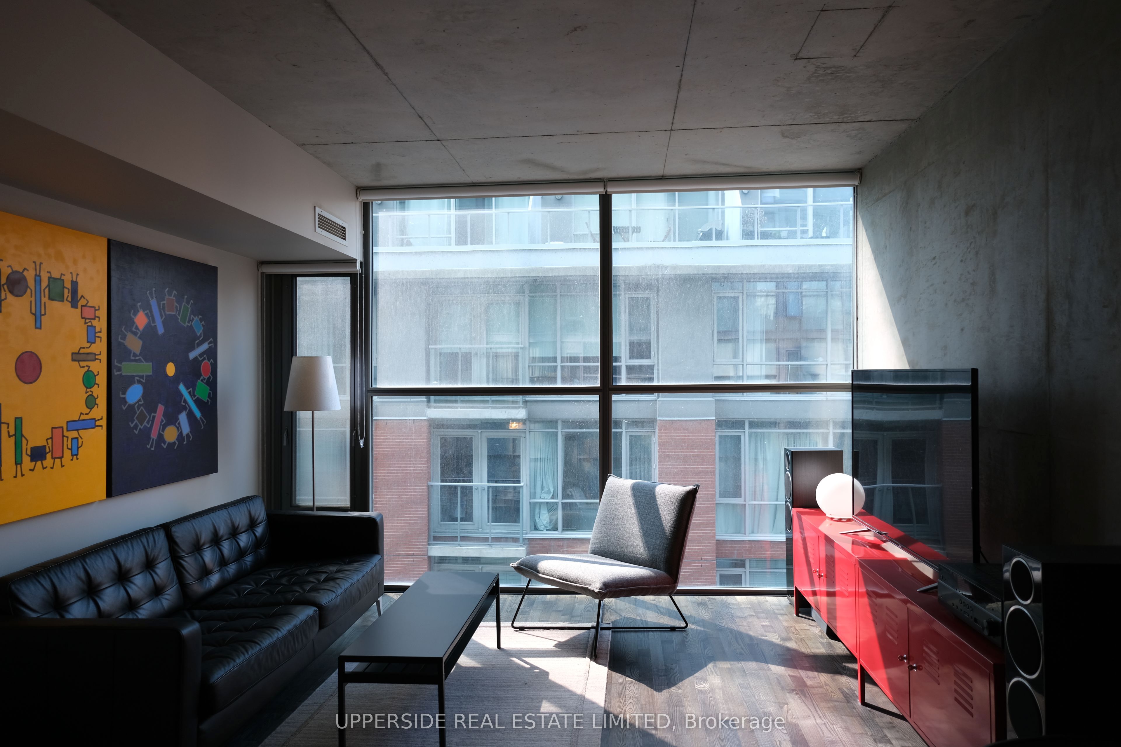 25 oxley Street, Toronto, ON M5V 2J5 photo 4