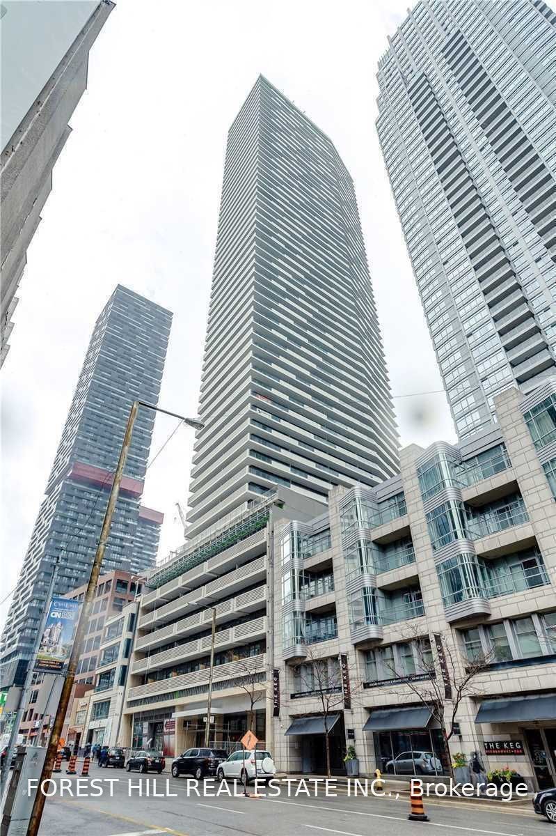 2221 Yonge Street 4505, Toronto, ON M4S 2B4 photo 2