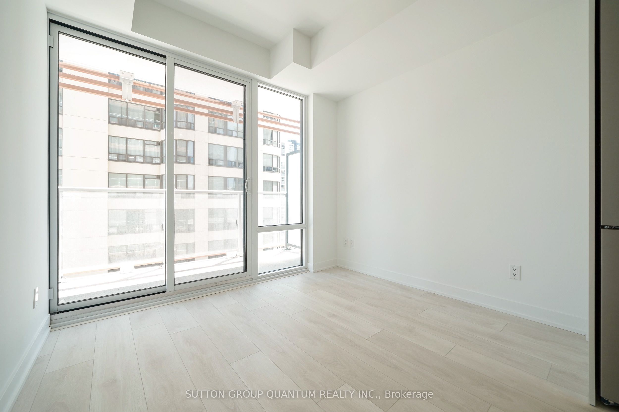 18 Maitland Terrace 902, Toronto, ON M4Y 0H2 photo 5