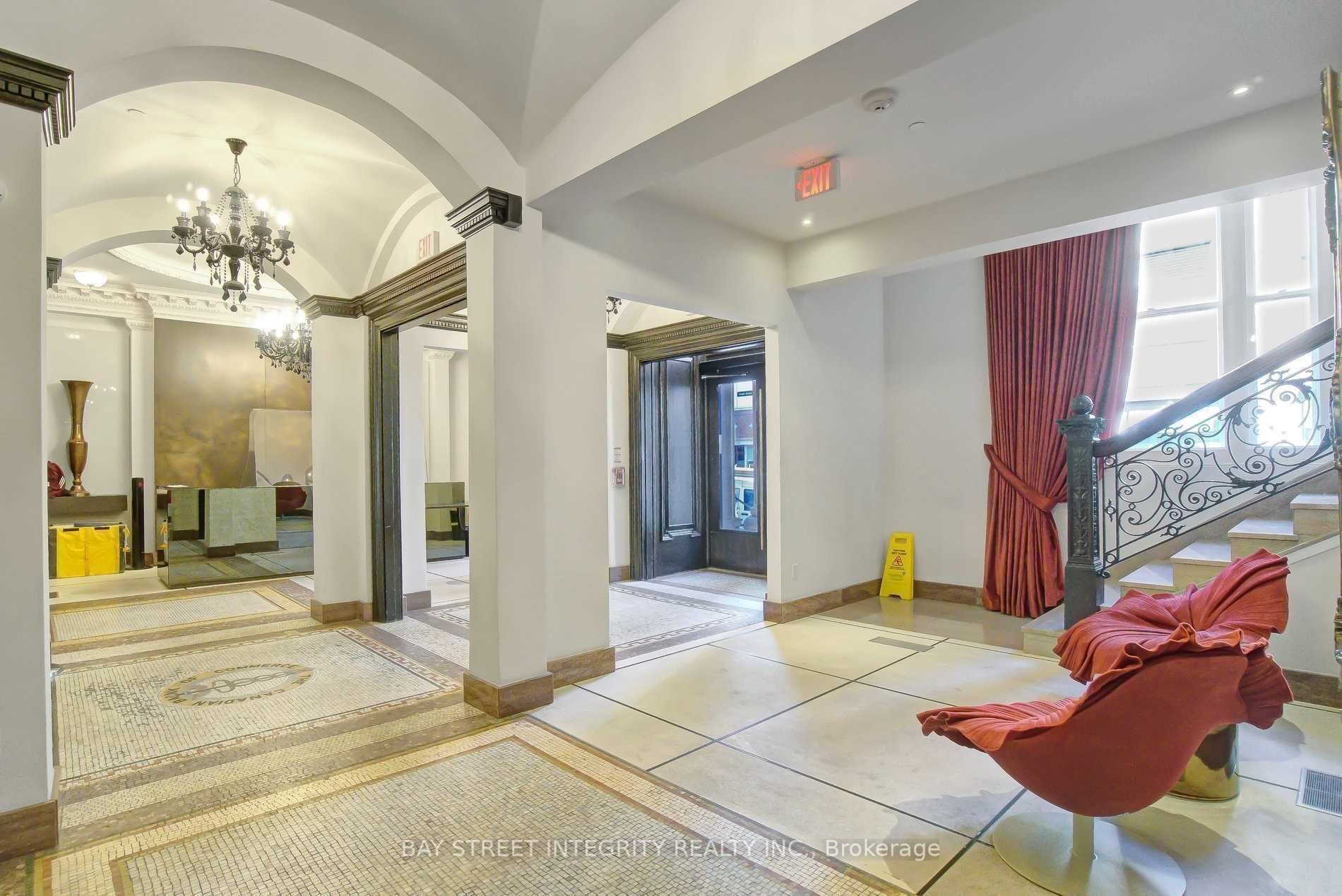 197 Yonge Street 5504, Toronto, ON M5B 1M4 photo 3