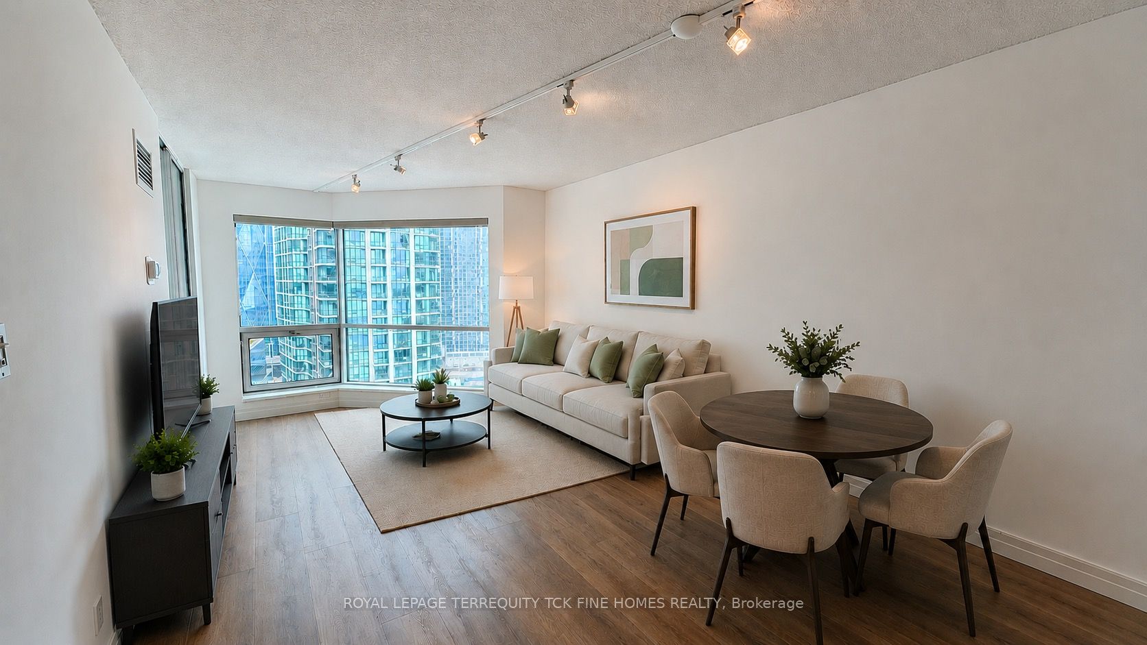 10 Yonge Street 2604, Toronto, ON M5E 1R4 photo 4