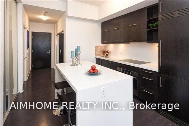 65 St Mary Street 3606, Toronto, ON M5S 0A6 photo 3