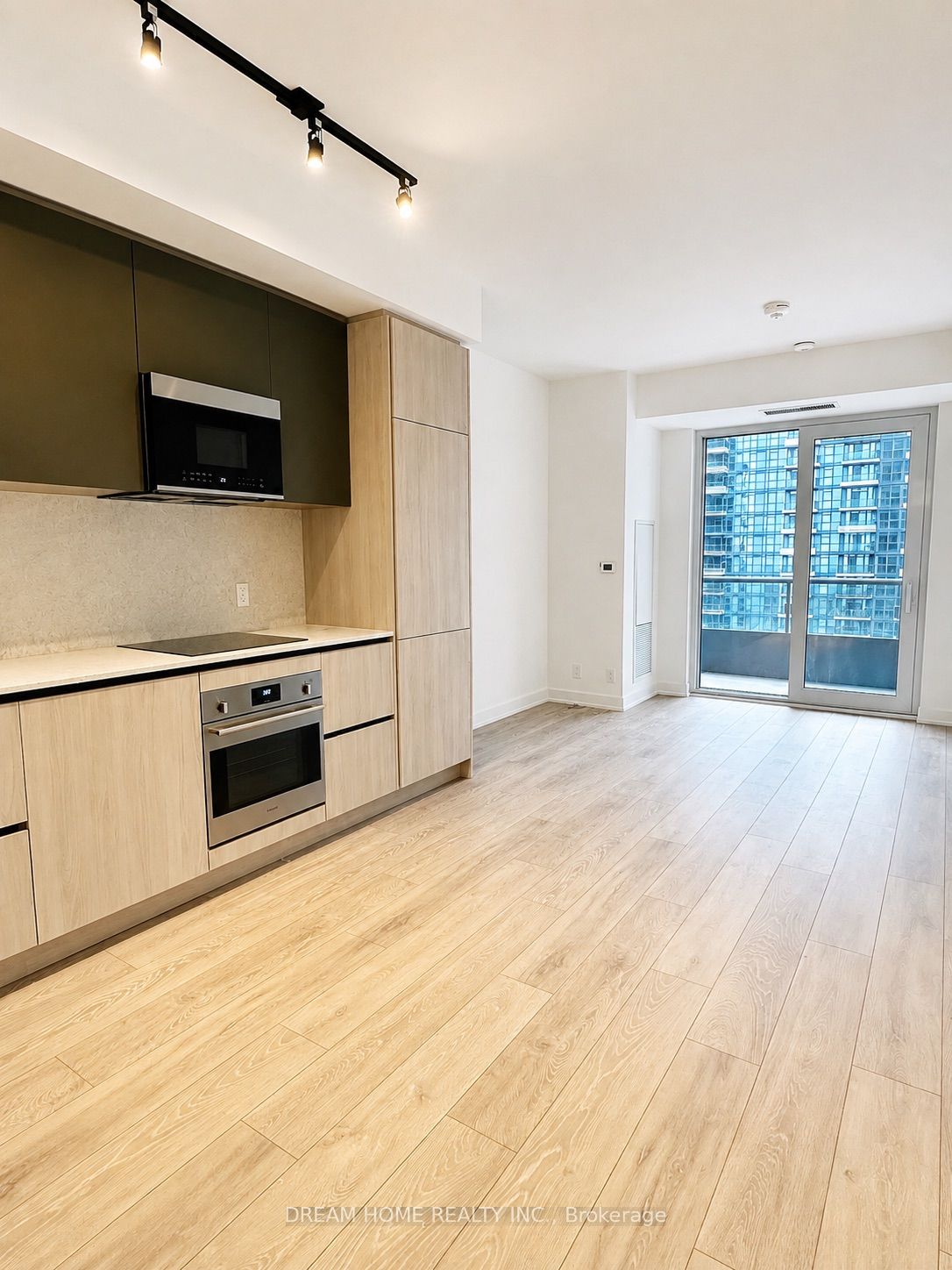 108 Peter Street 3505, Toronto, ON M5V 0W2 photo 3