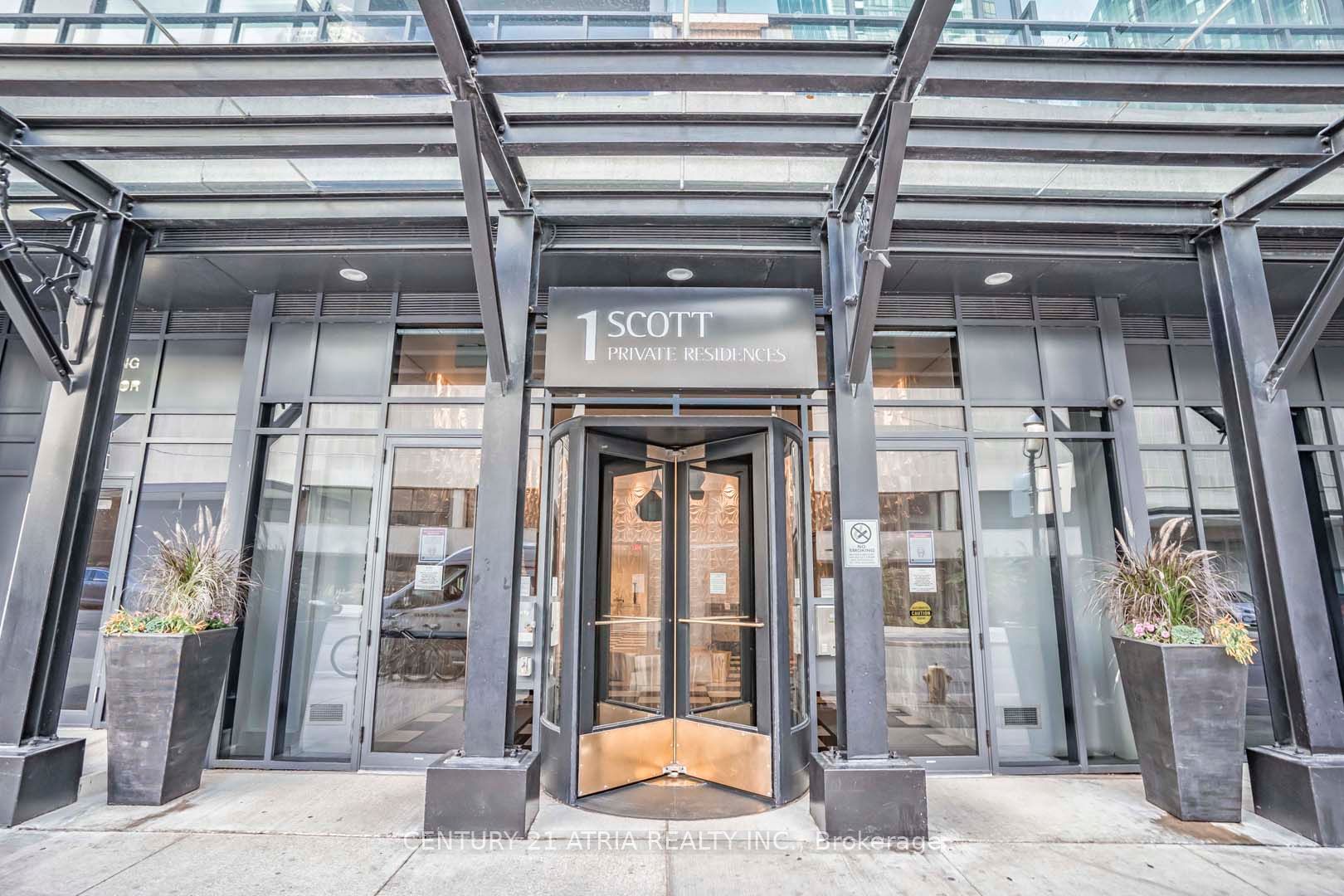 1 Scott Street 2809, Toronto, ON M5E 1A1 photo 3
