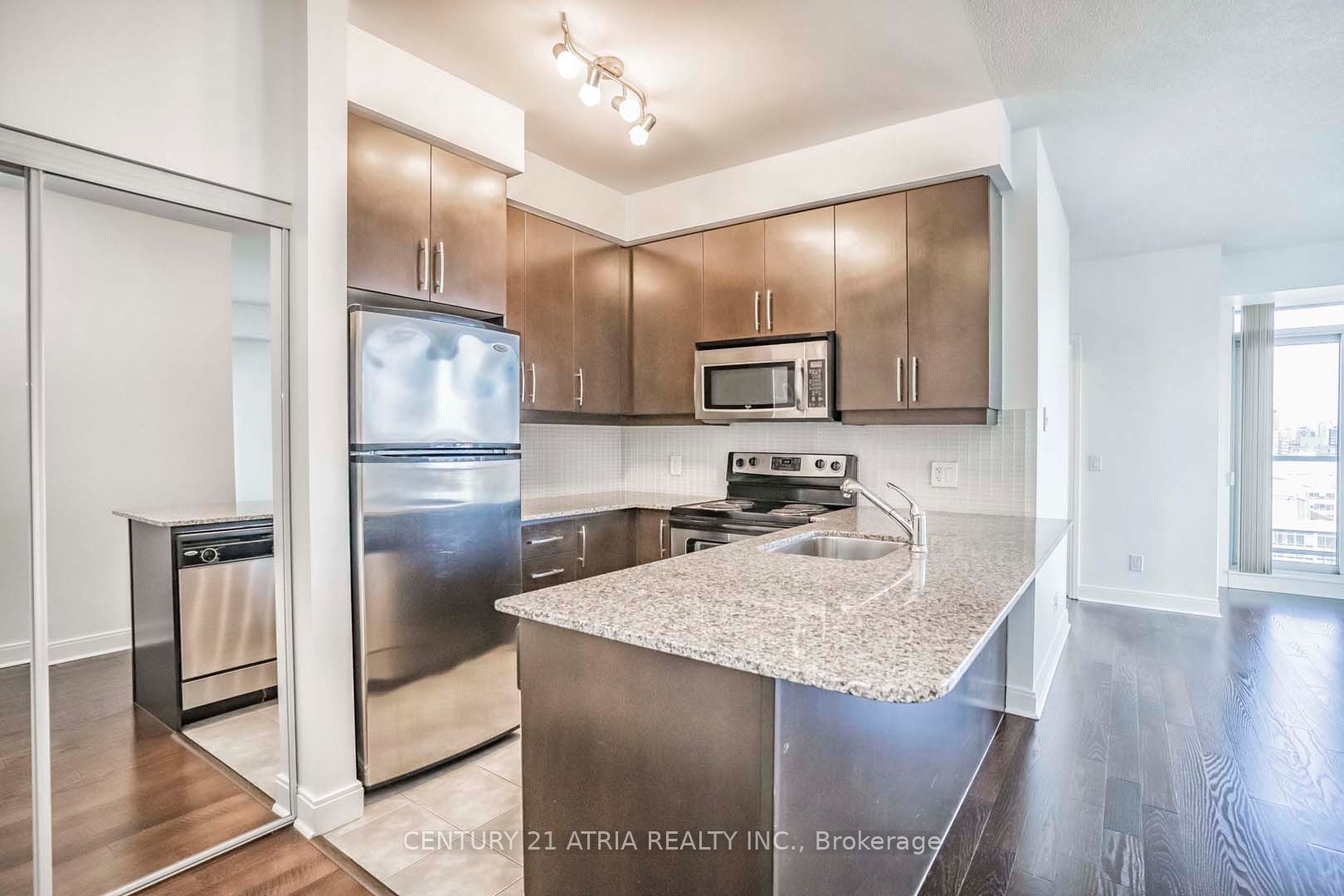 1 Scott Street 2809, Toronto, ON M5E 1A1 photo 4
